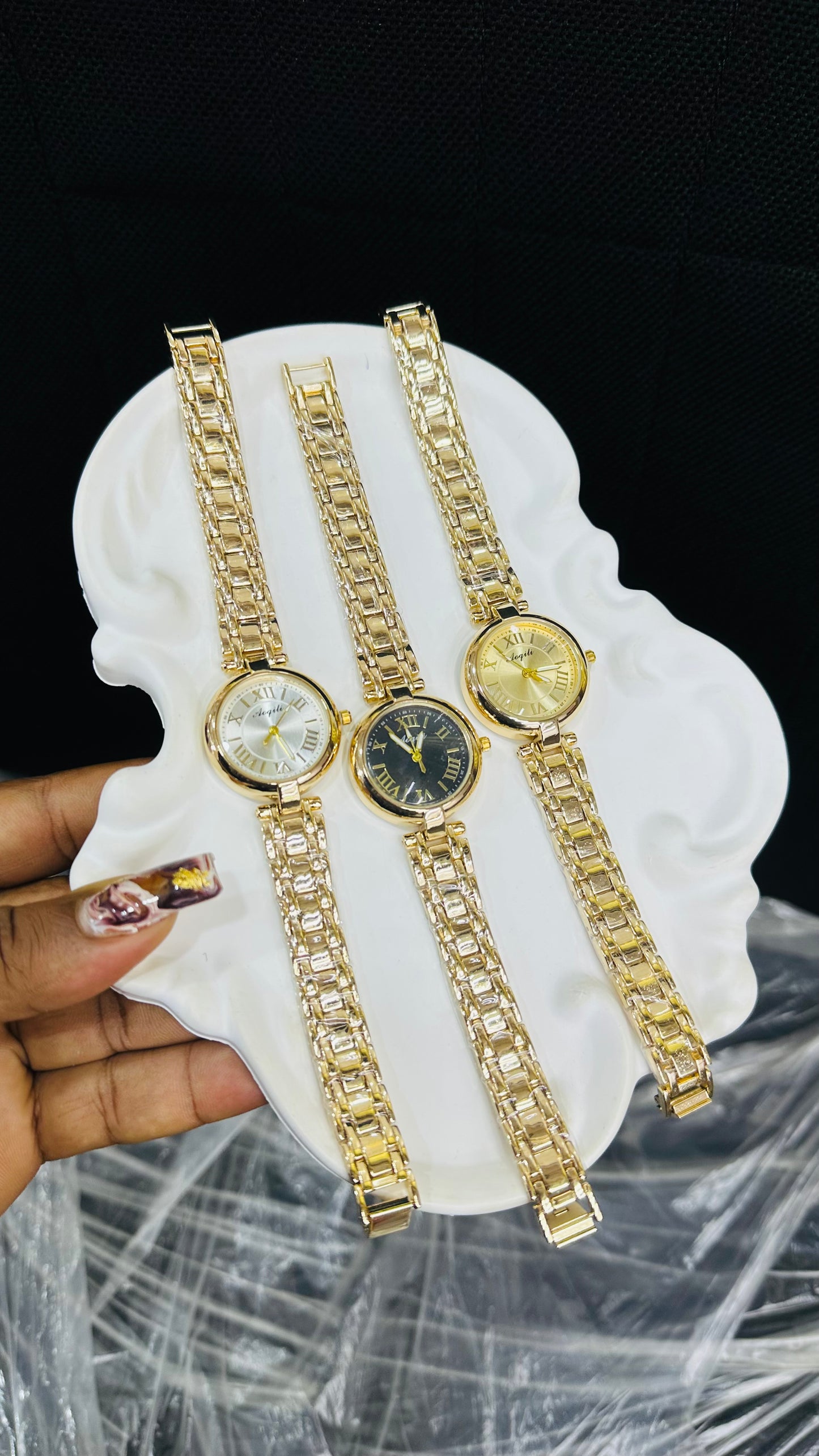 Gold Wristwatch (ladies✨)