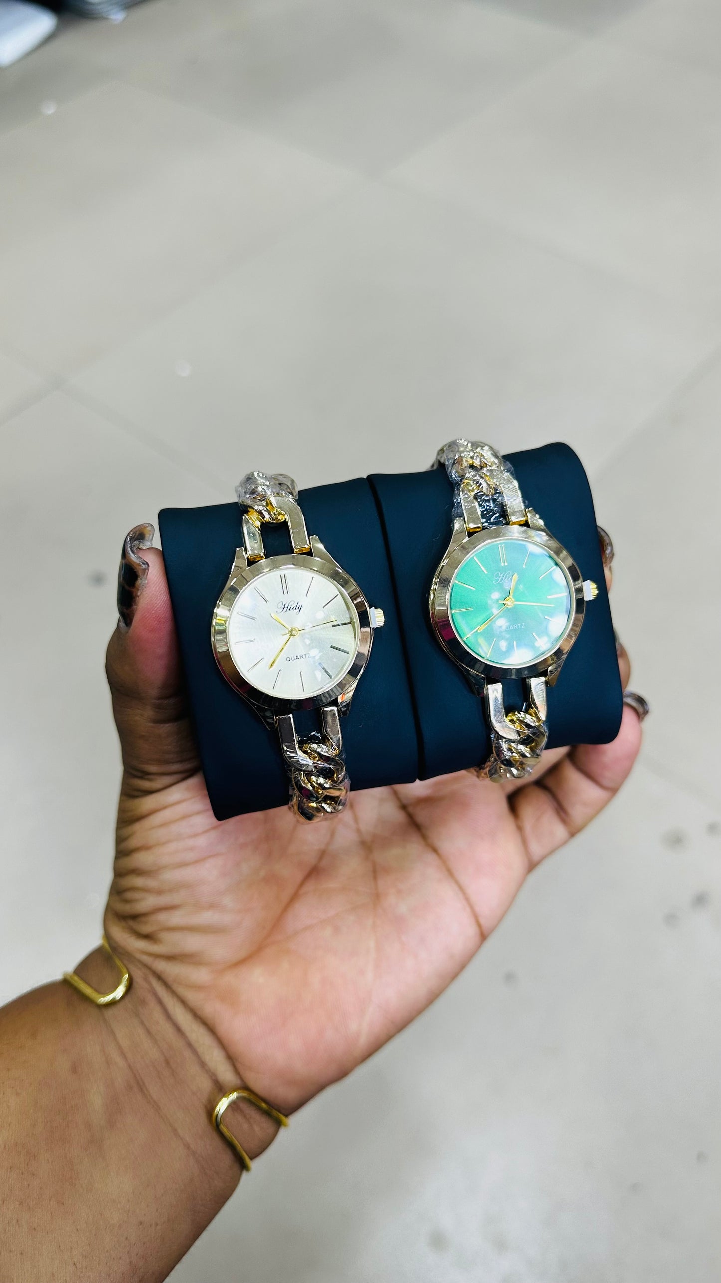 LADIES WRISTWATCH
