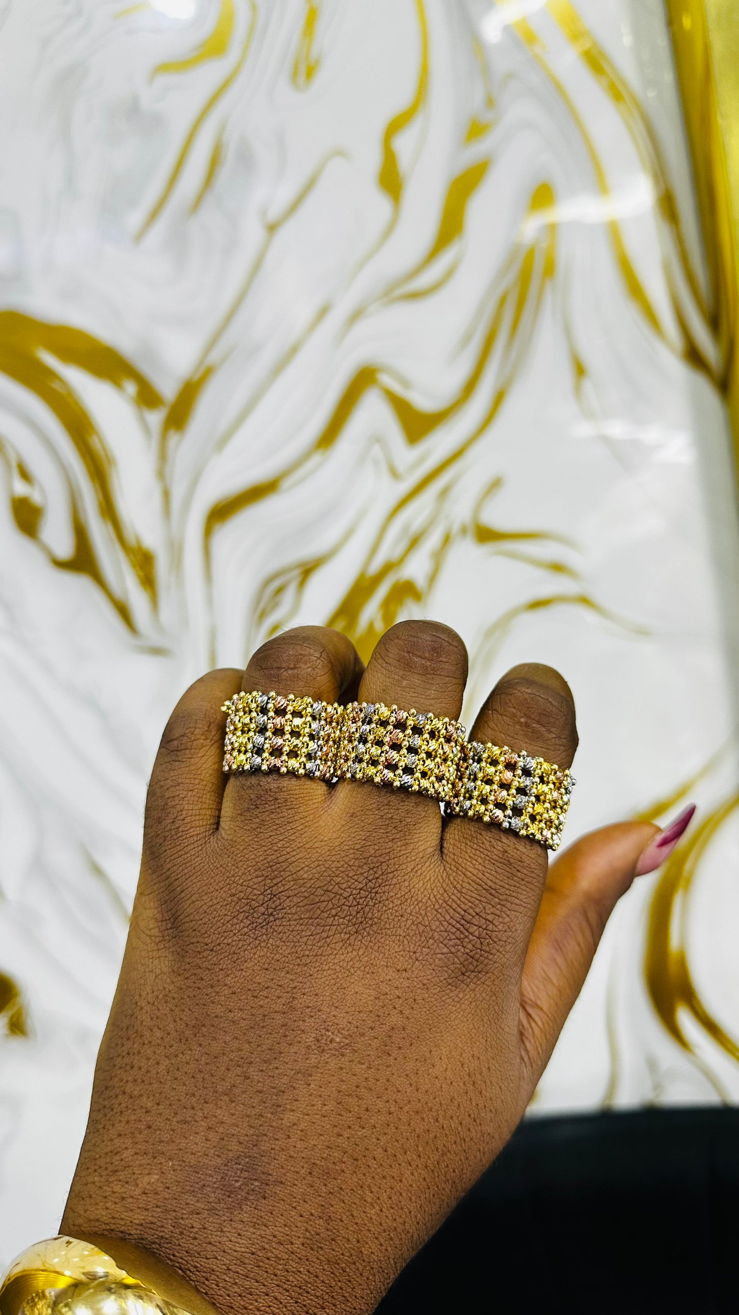 Diamond cut rings