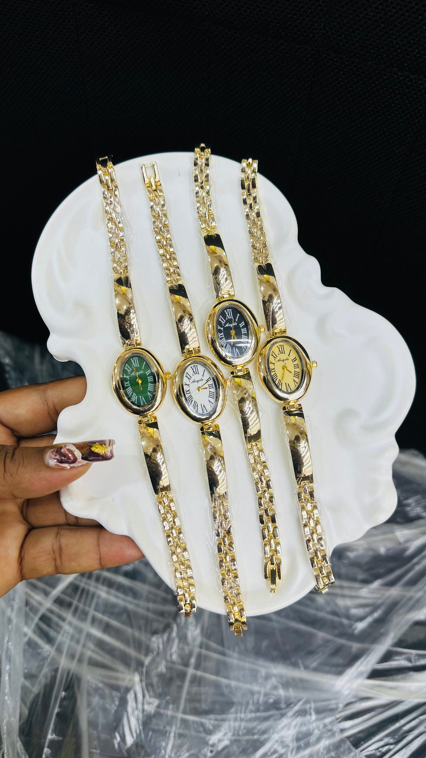 Gold Wristwatch (ladies✨)