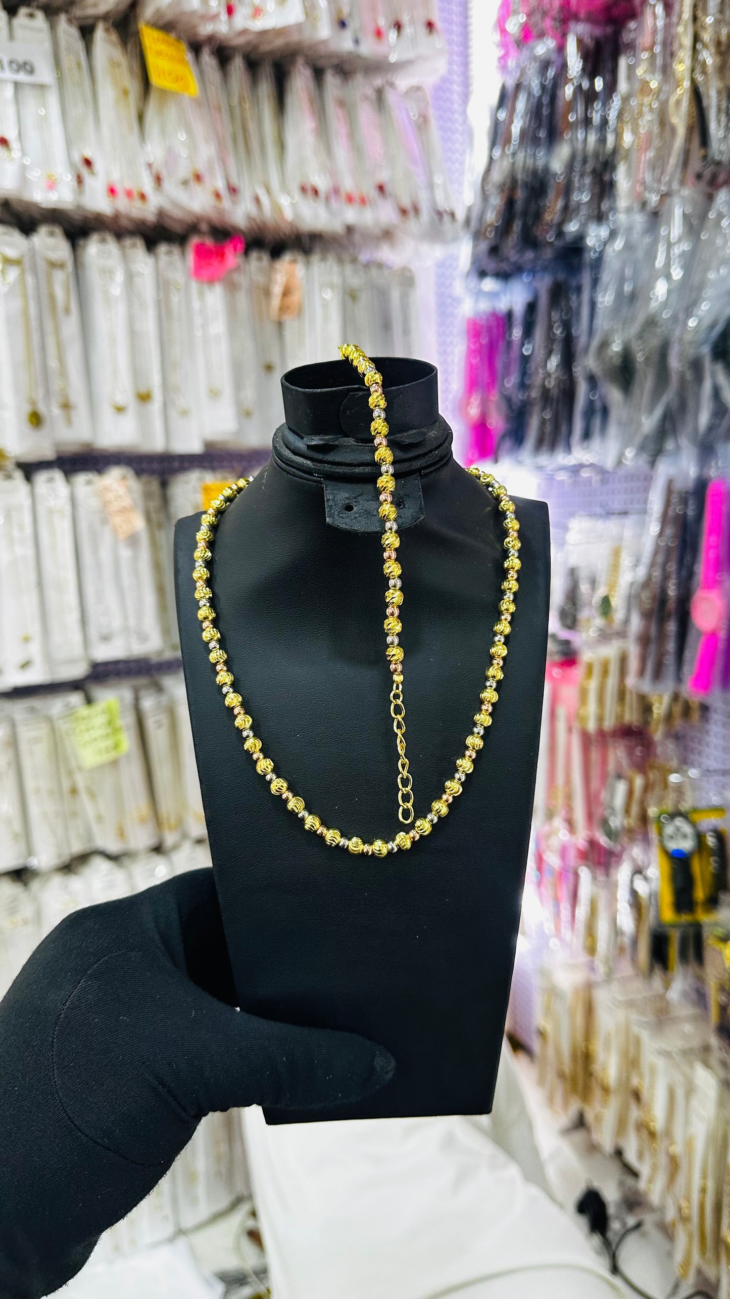 Diamond Cutz Necklace (only necklace)