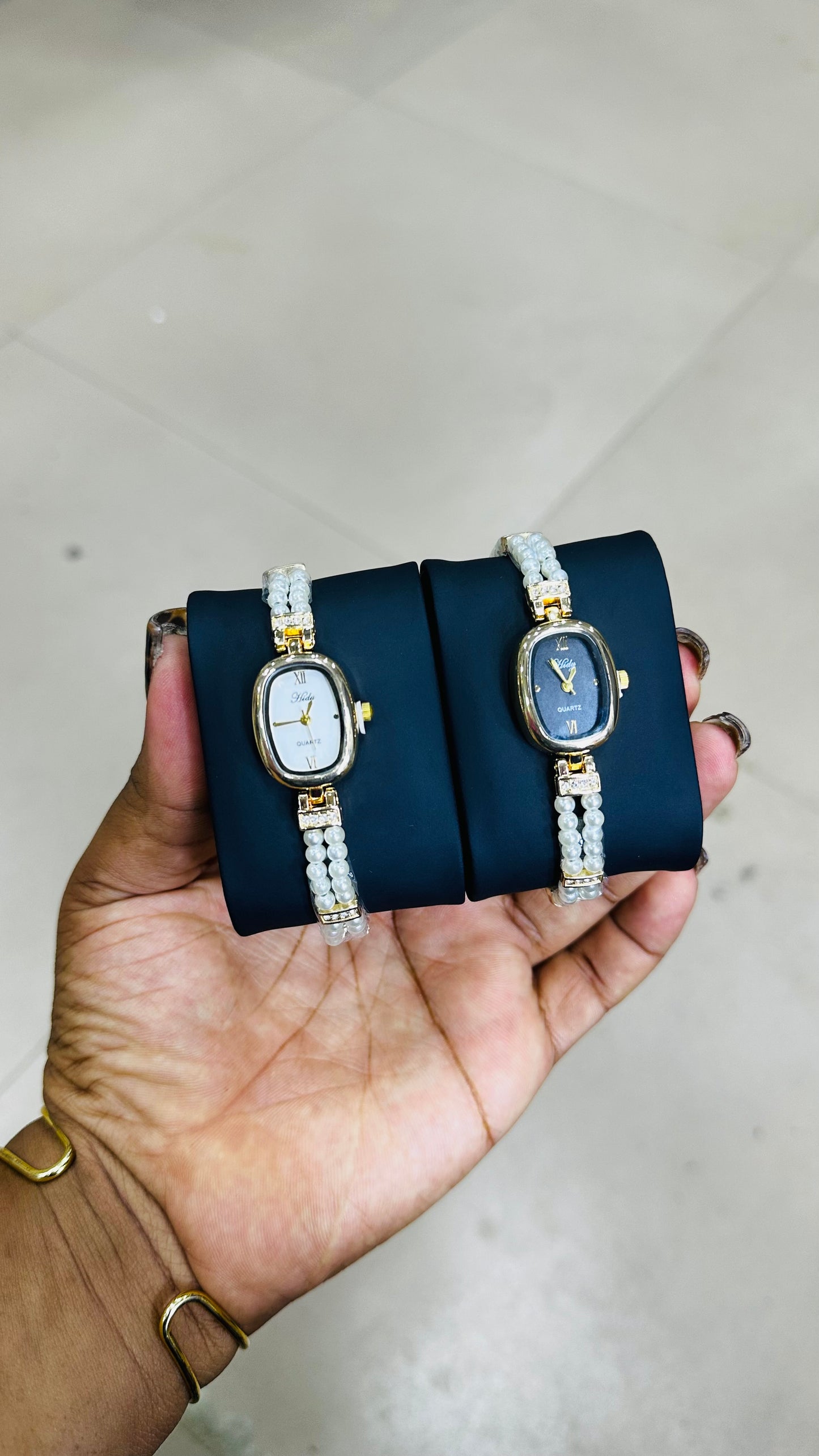 LADIES WRISTWATCH