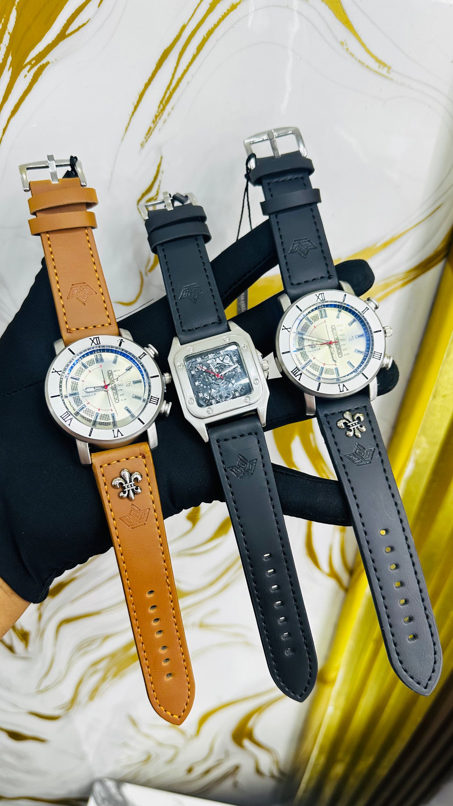 Affordable leather Wristwatch (for men)