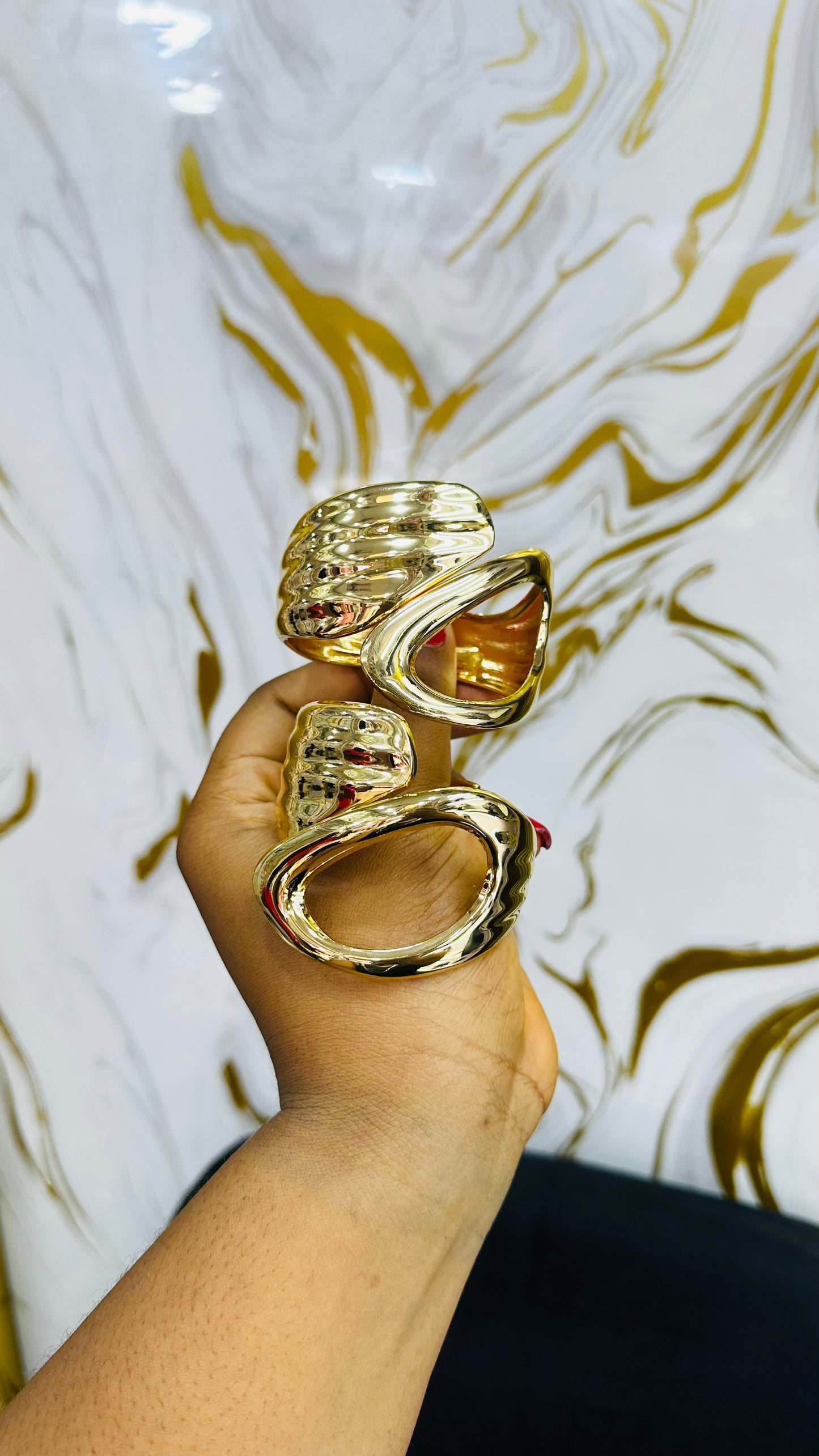 Chunky bangles (gold)