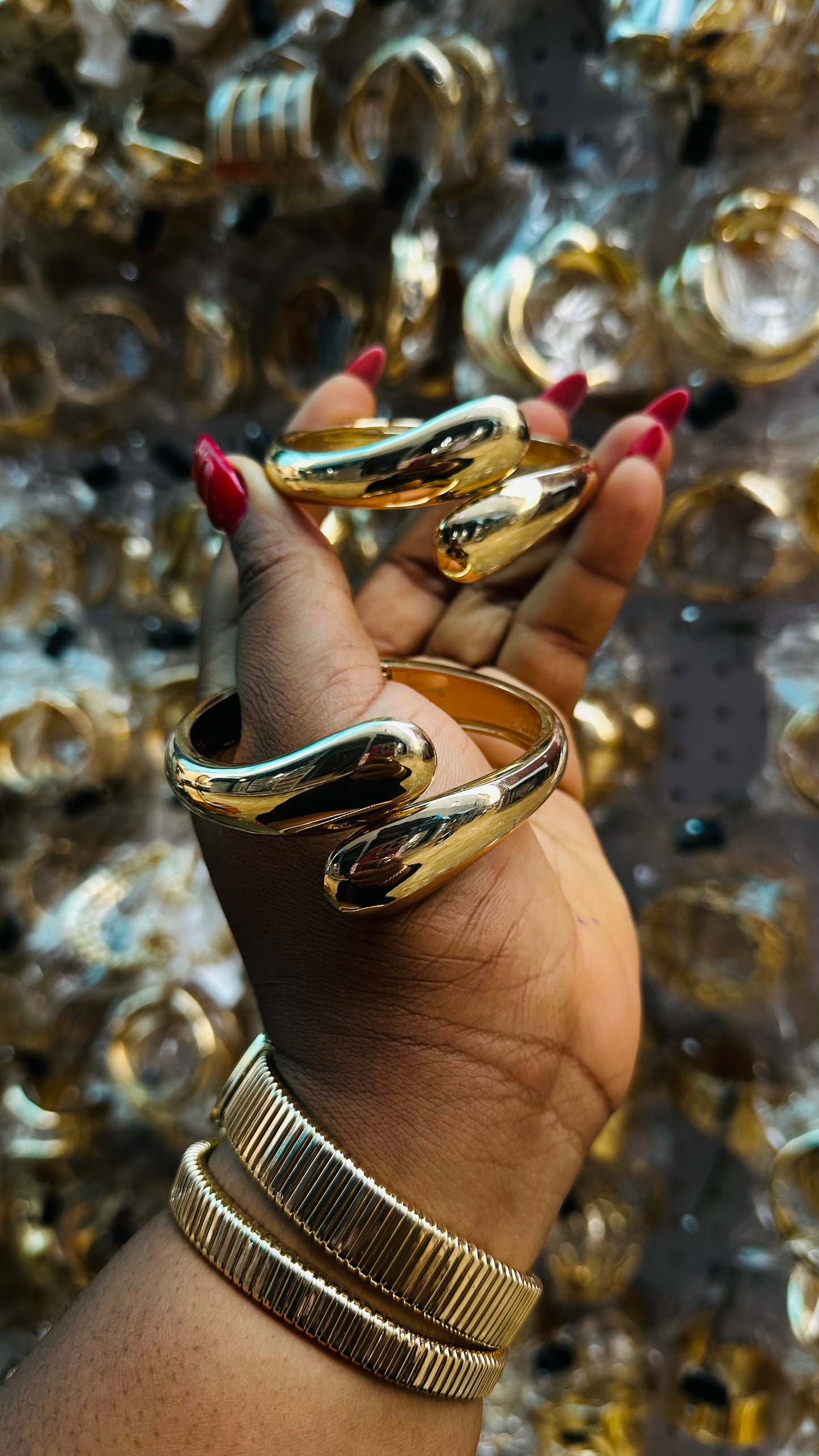 Chunky bangles (gold)