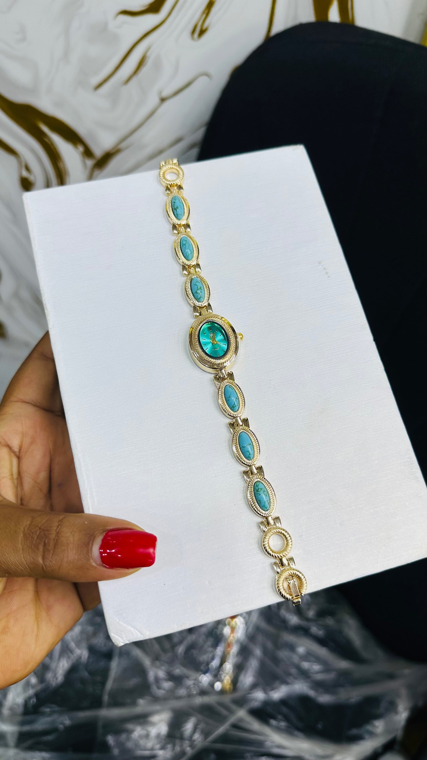 Slim bracelet Wristwatch