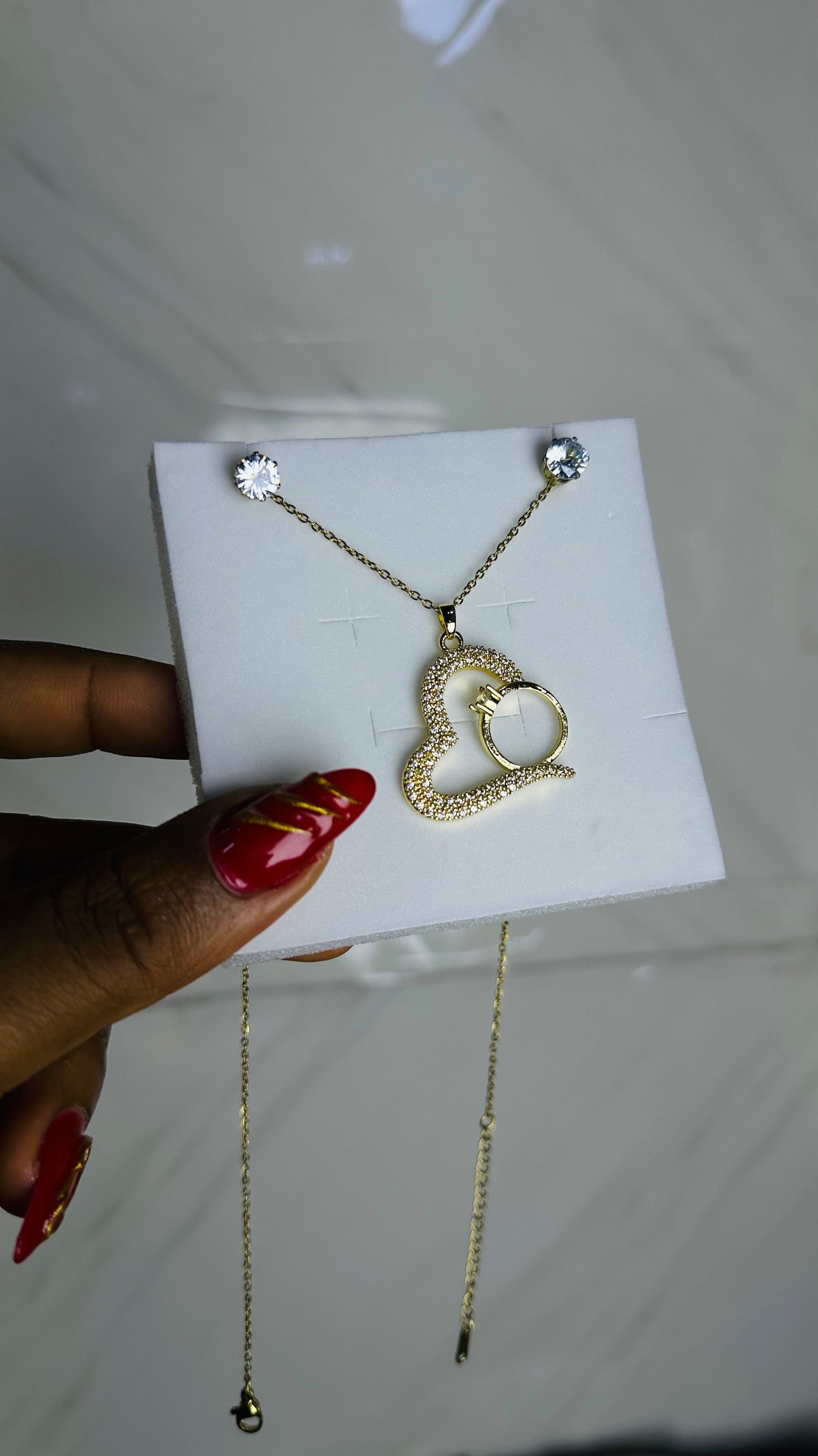 Small CZ Necklace (gold)