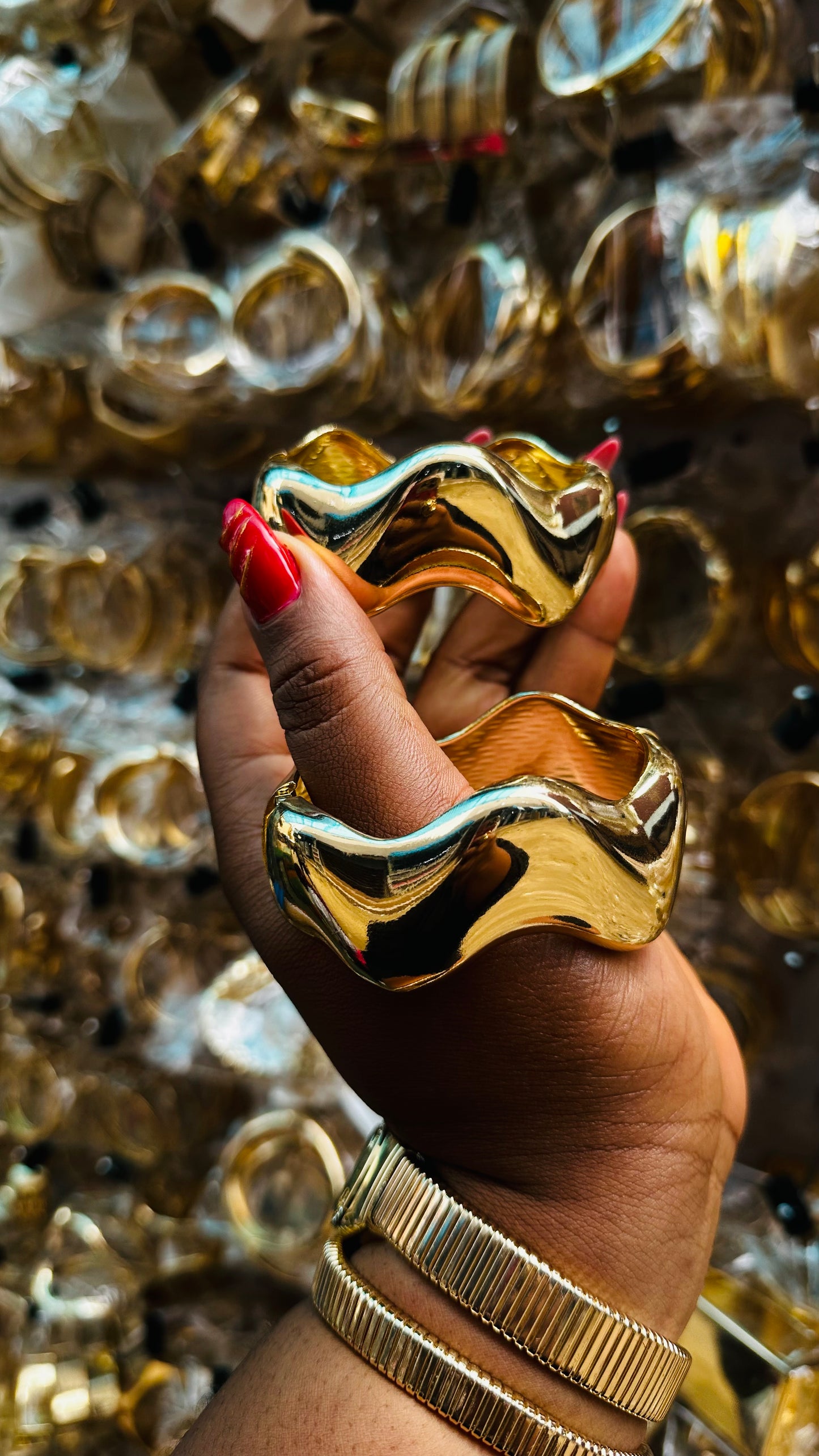 Chunky bangles (gold)