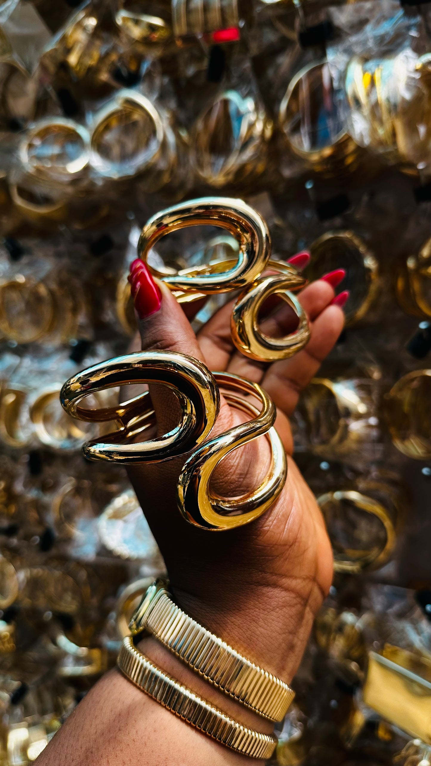 Chunky bangles (gold)