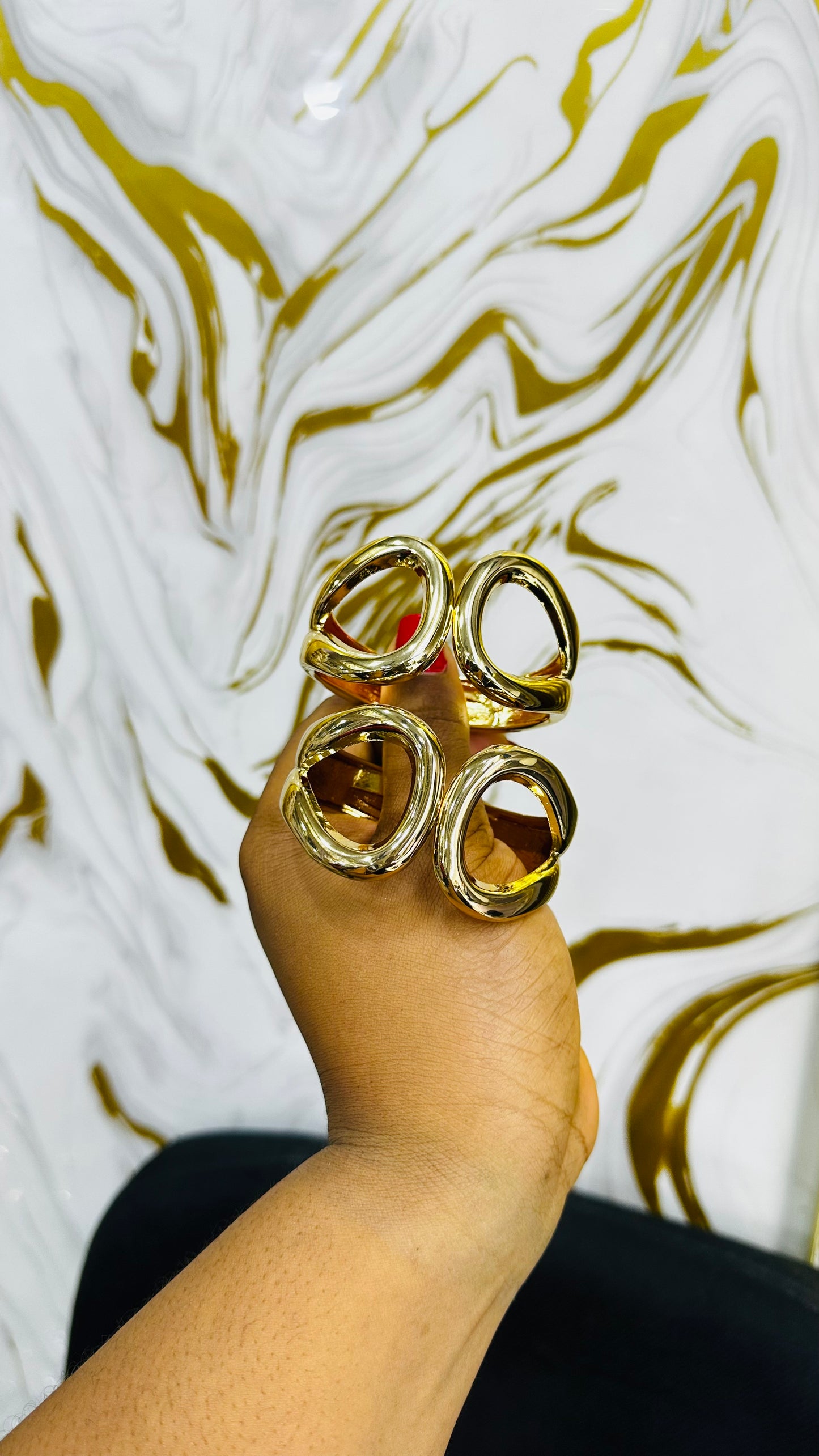 Chunky bangles (gold)
