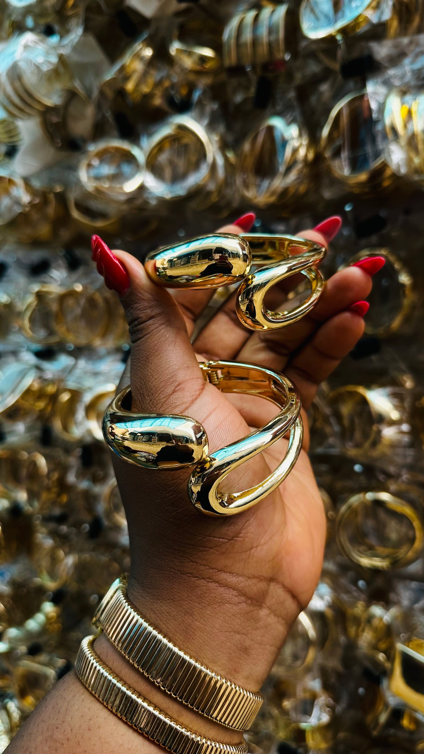 Chunky bangles (gold)