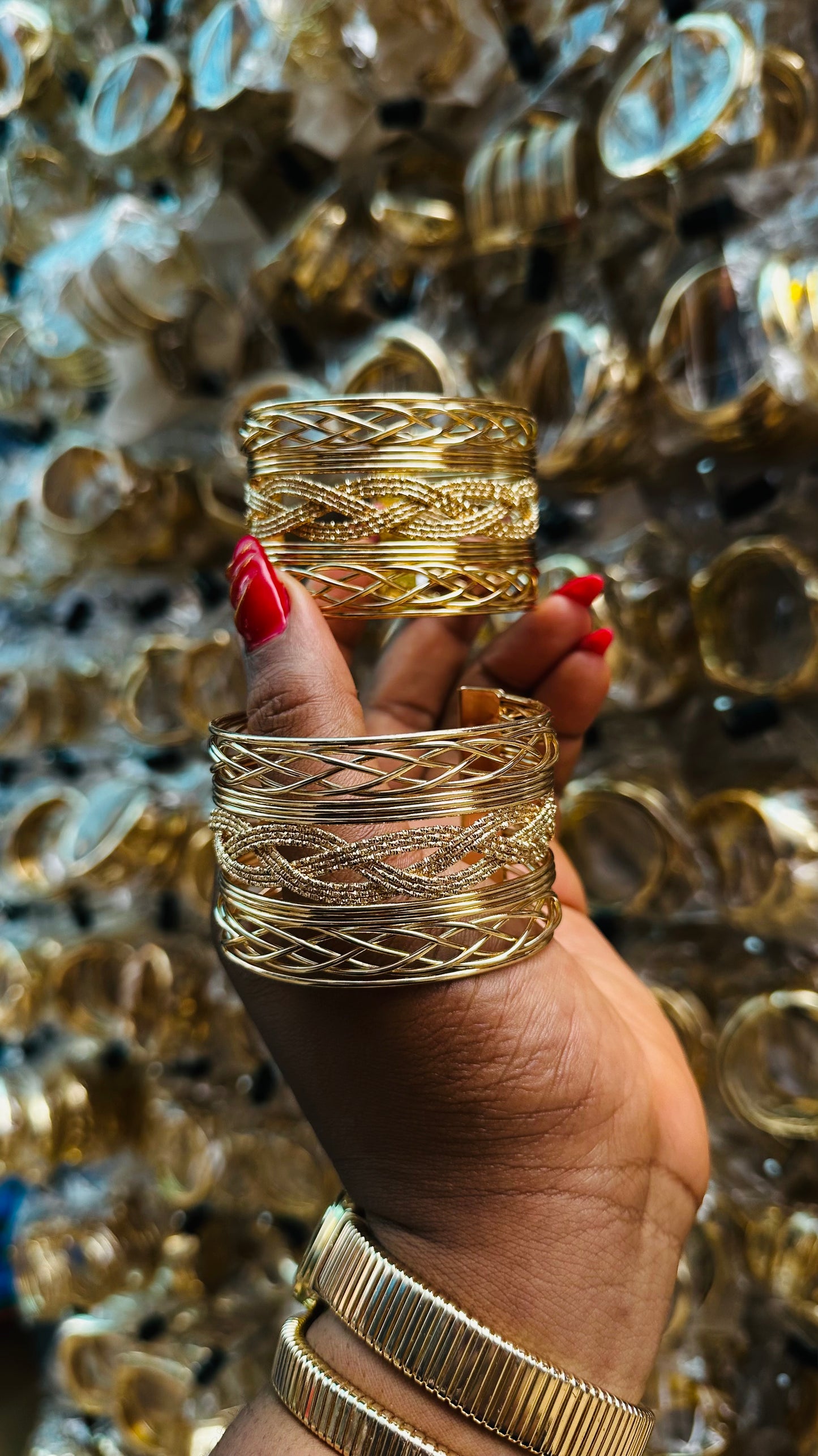 Chunky bangles (gold)