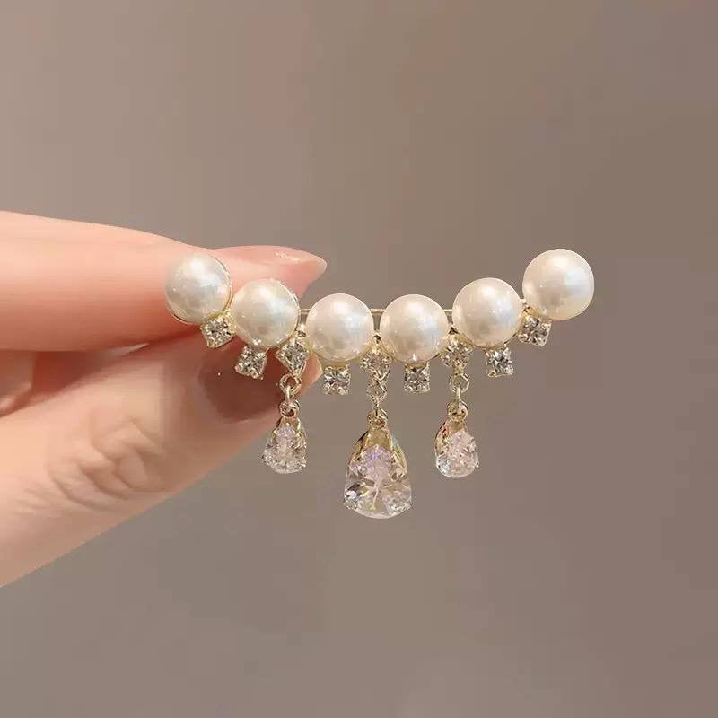 Brooch