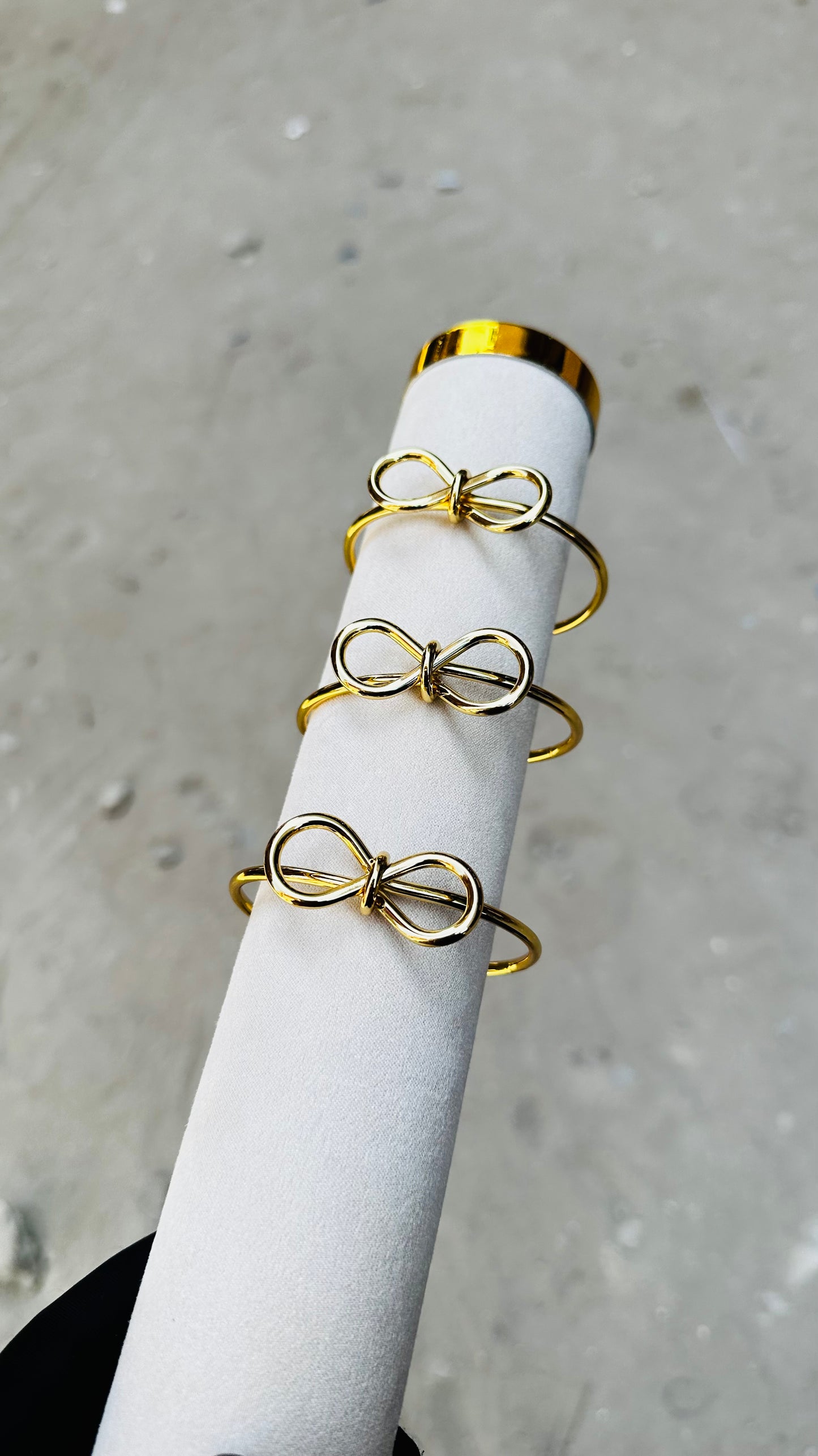 Dahlia feminine bangles