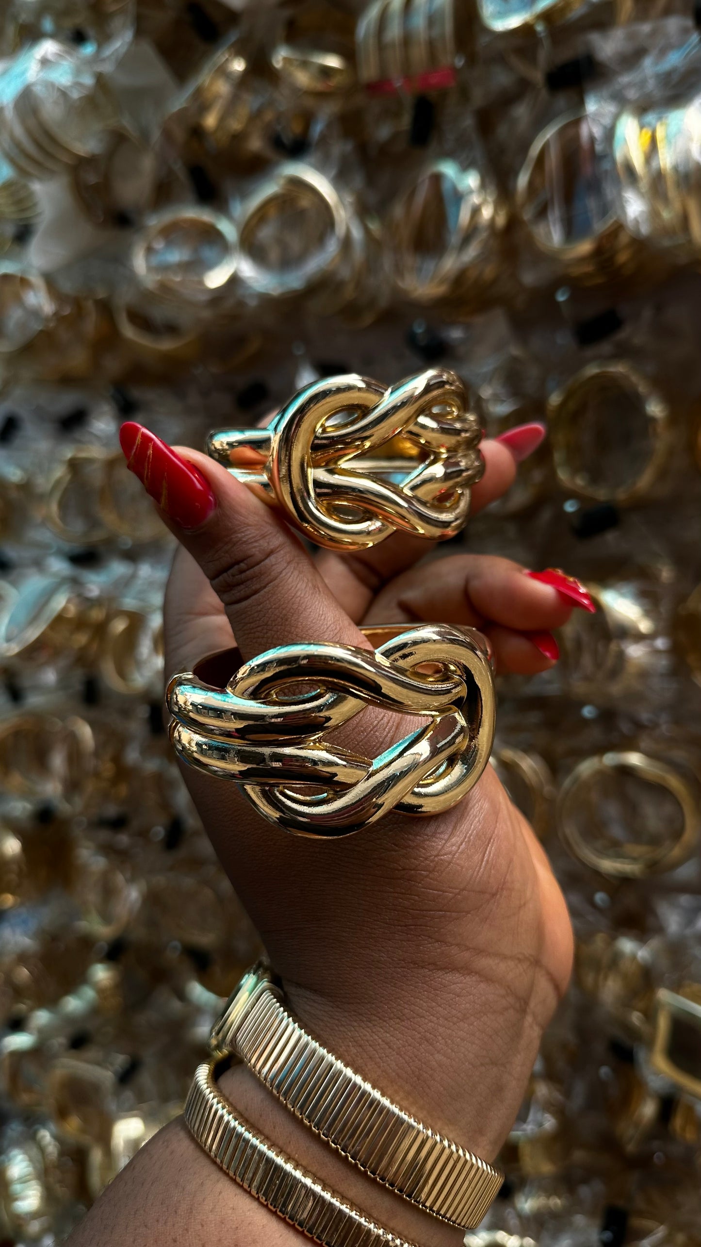 Chunky bangles (gold)