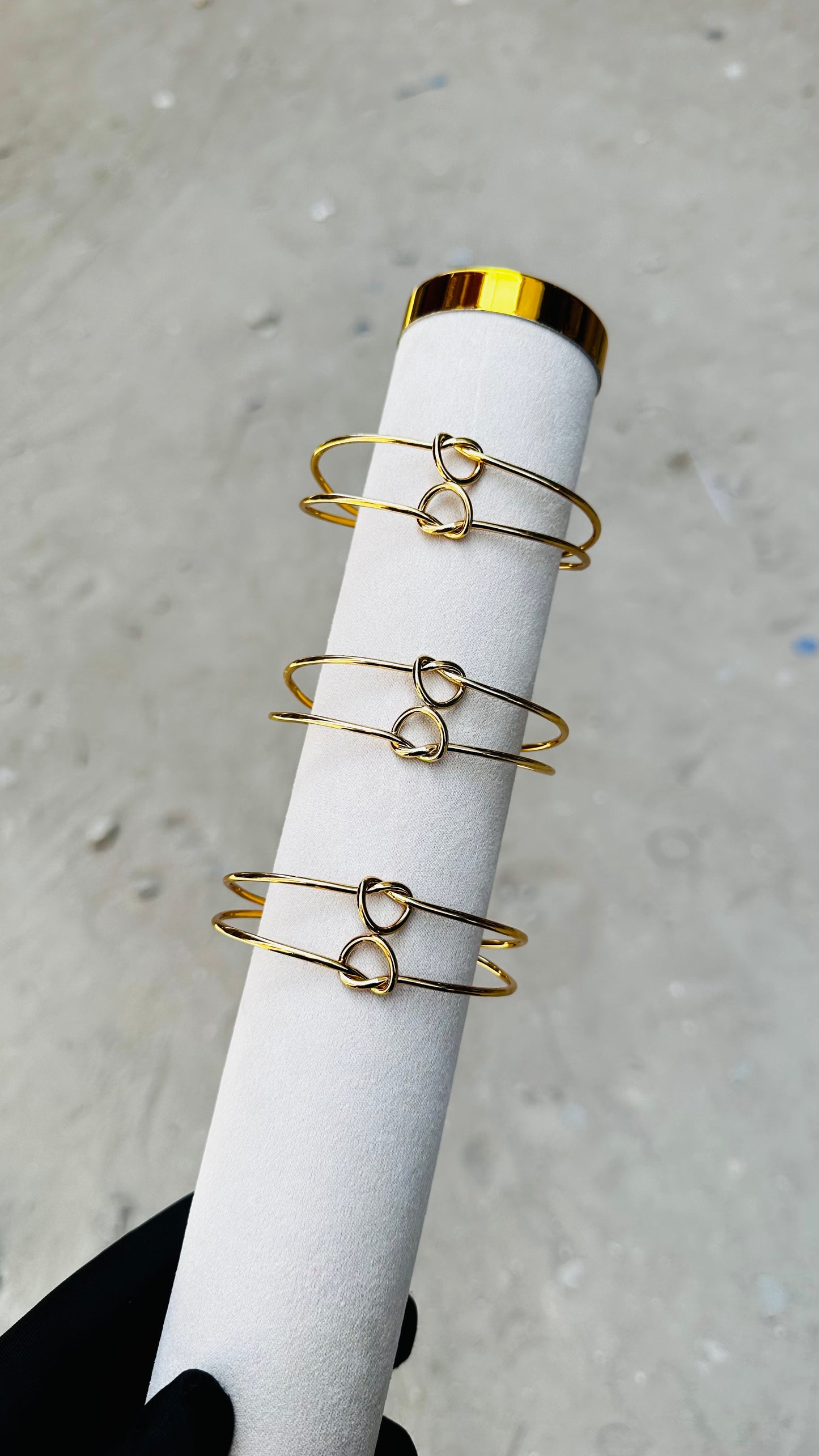 Dahlia feminine bangles