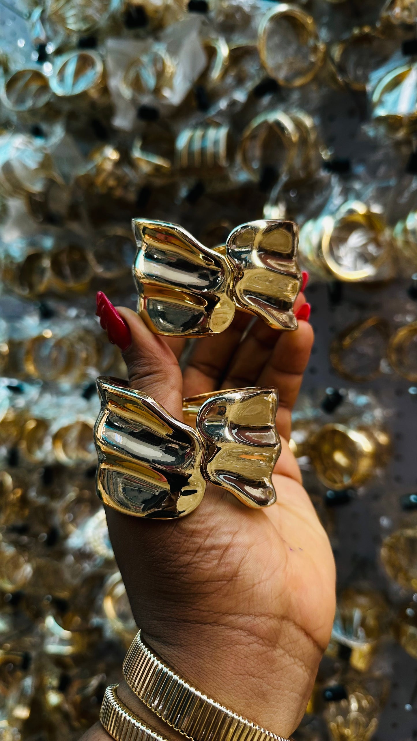 Chunky bangles (gold)