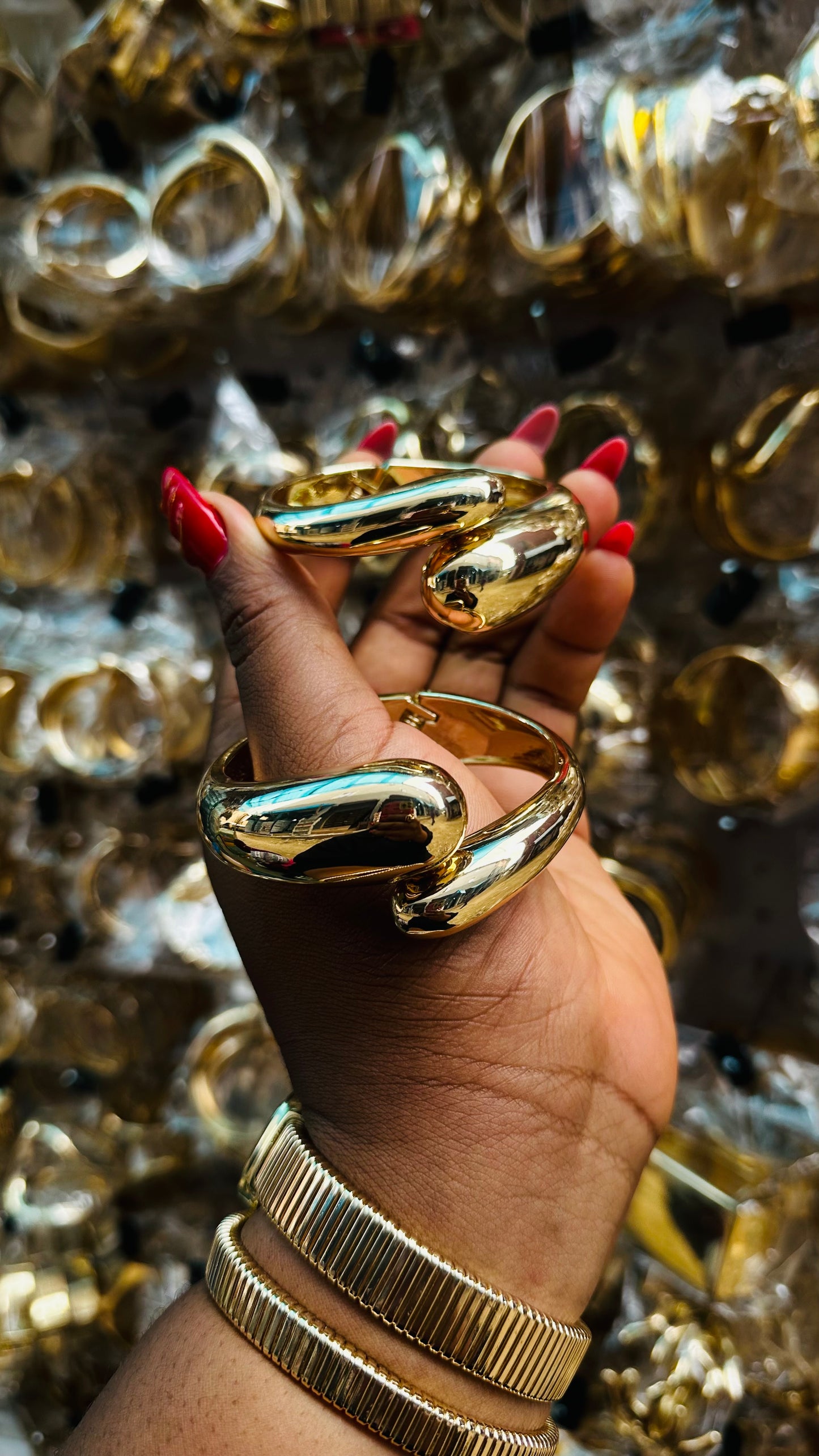 Chunky bangles (gold)