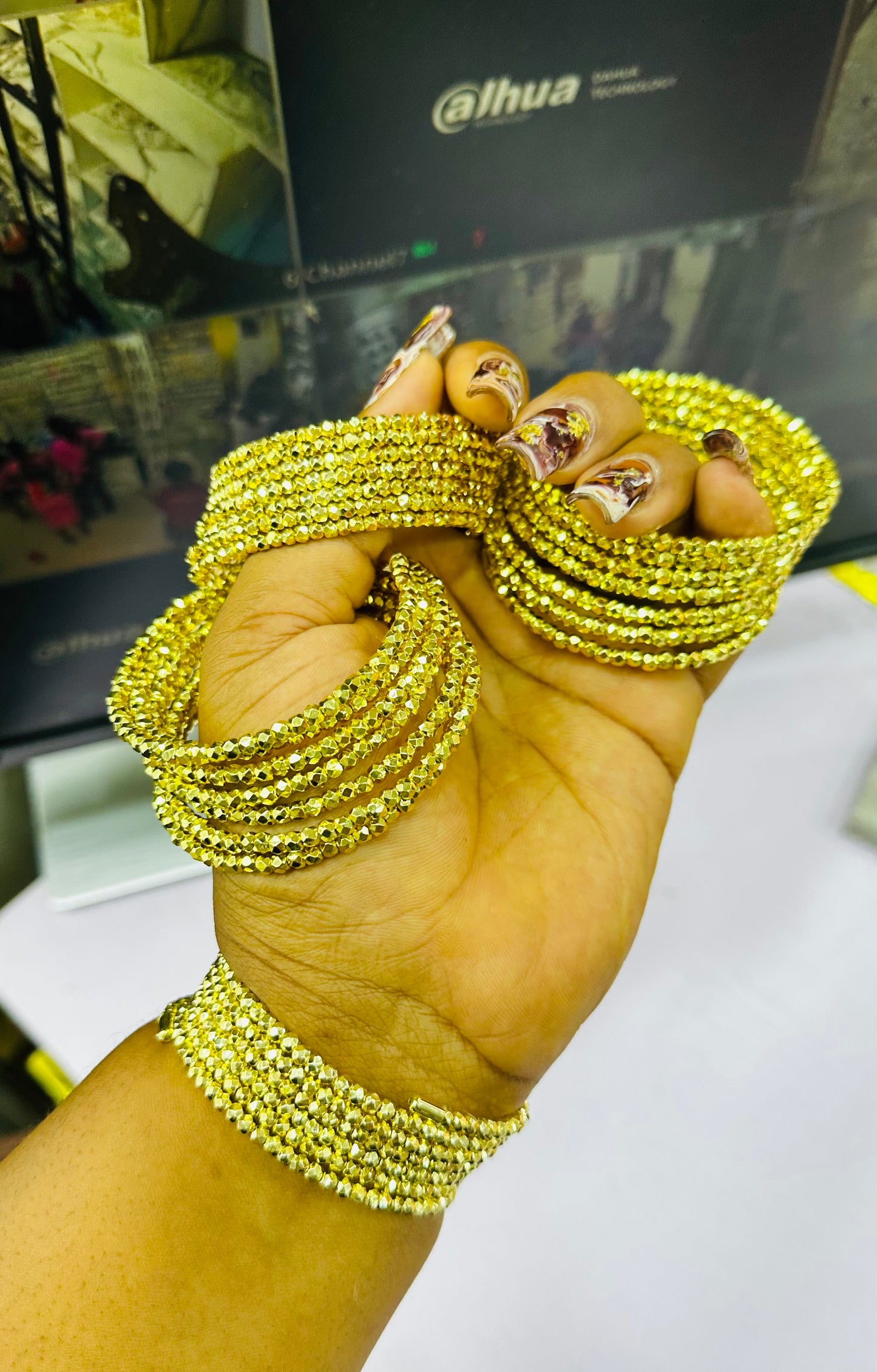Diamond cutz Spiral bangle