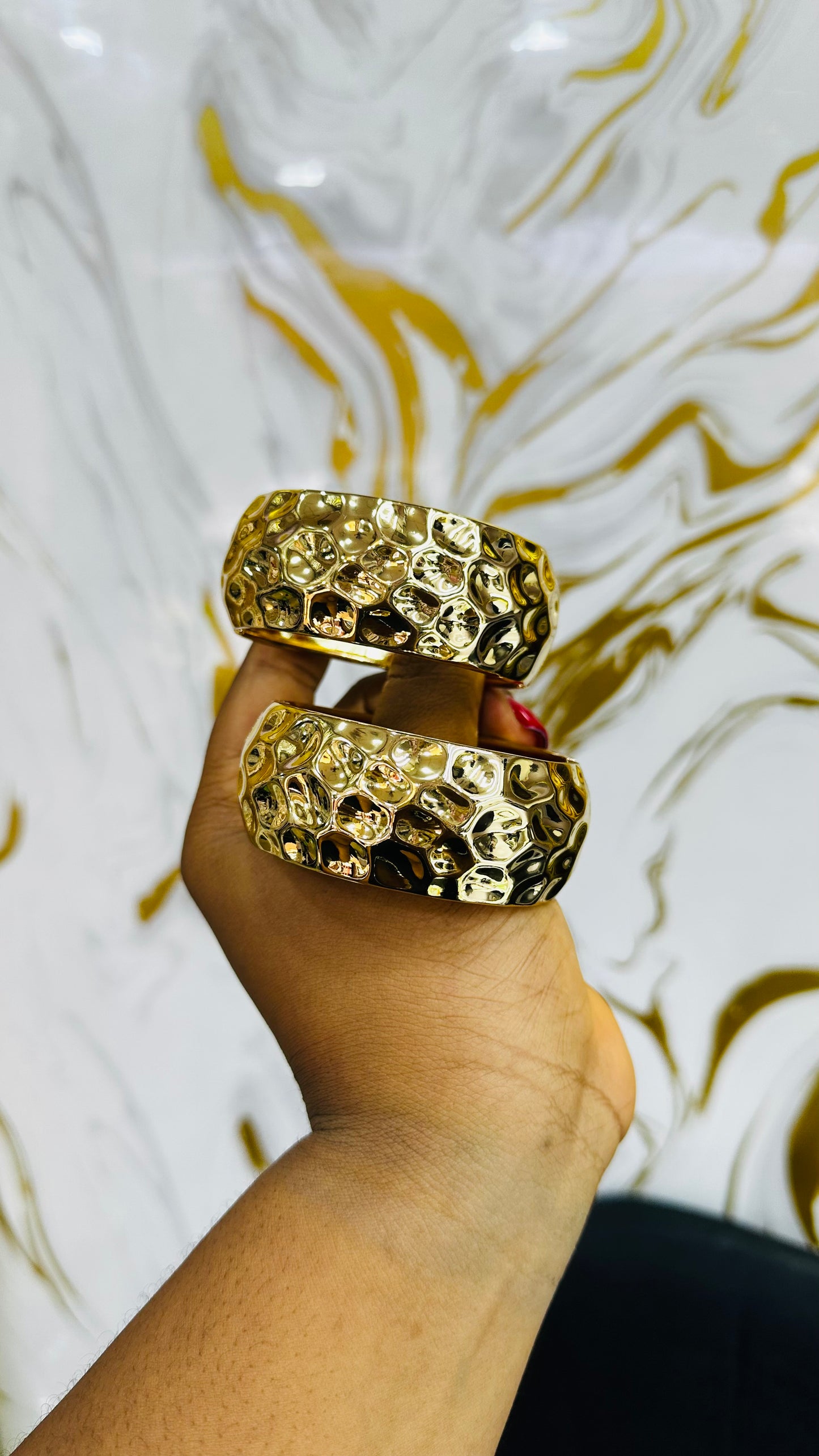 Chunky bangles (gold)