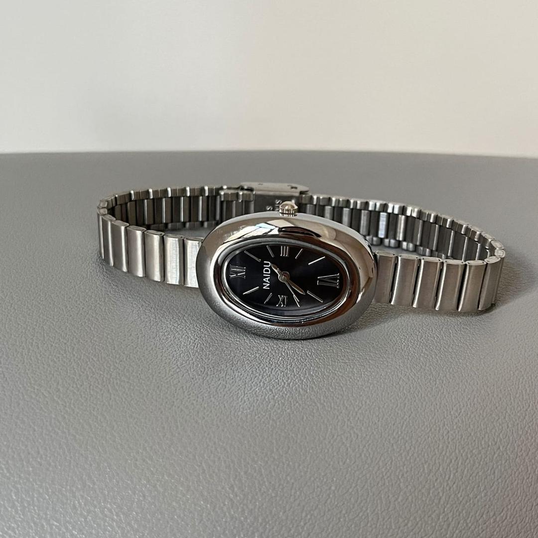 Naidu slim Wristwatch