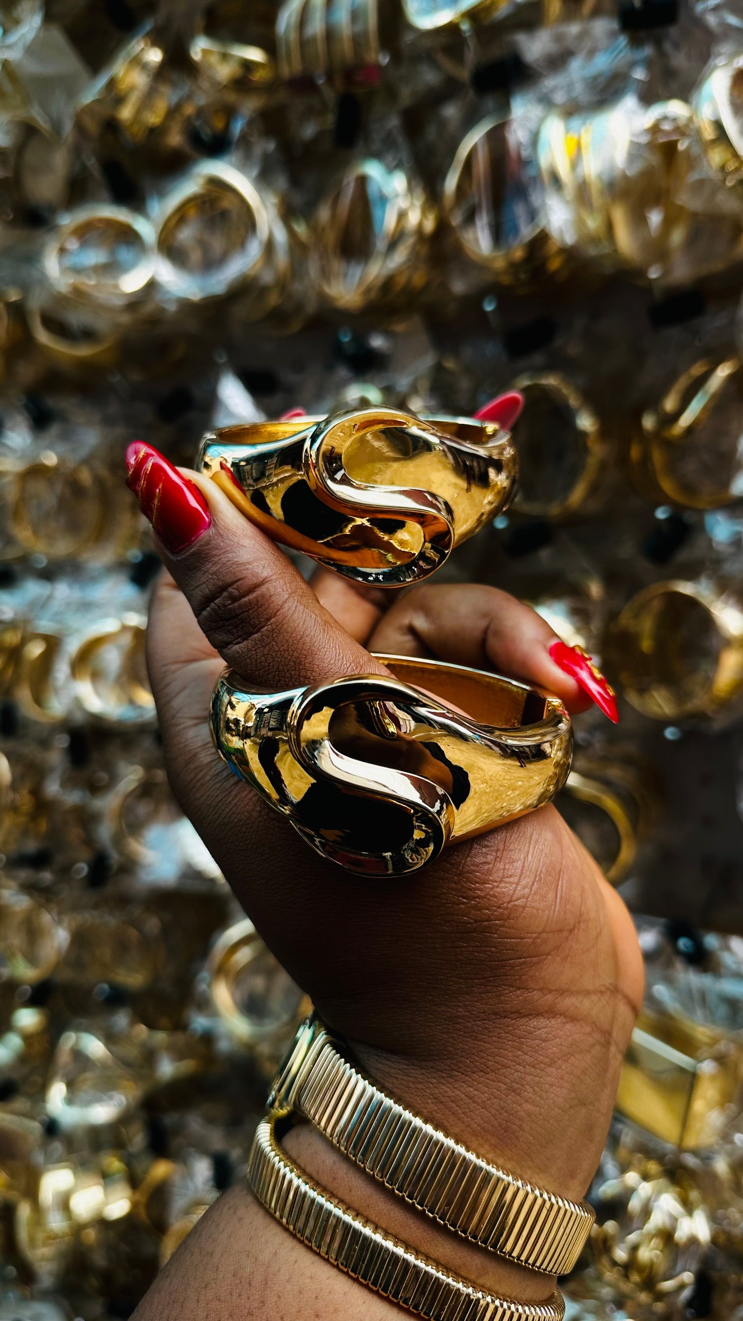 Chunky bangles (gold)