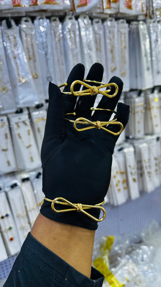 Amiga bangles🔥 (gold plated)