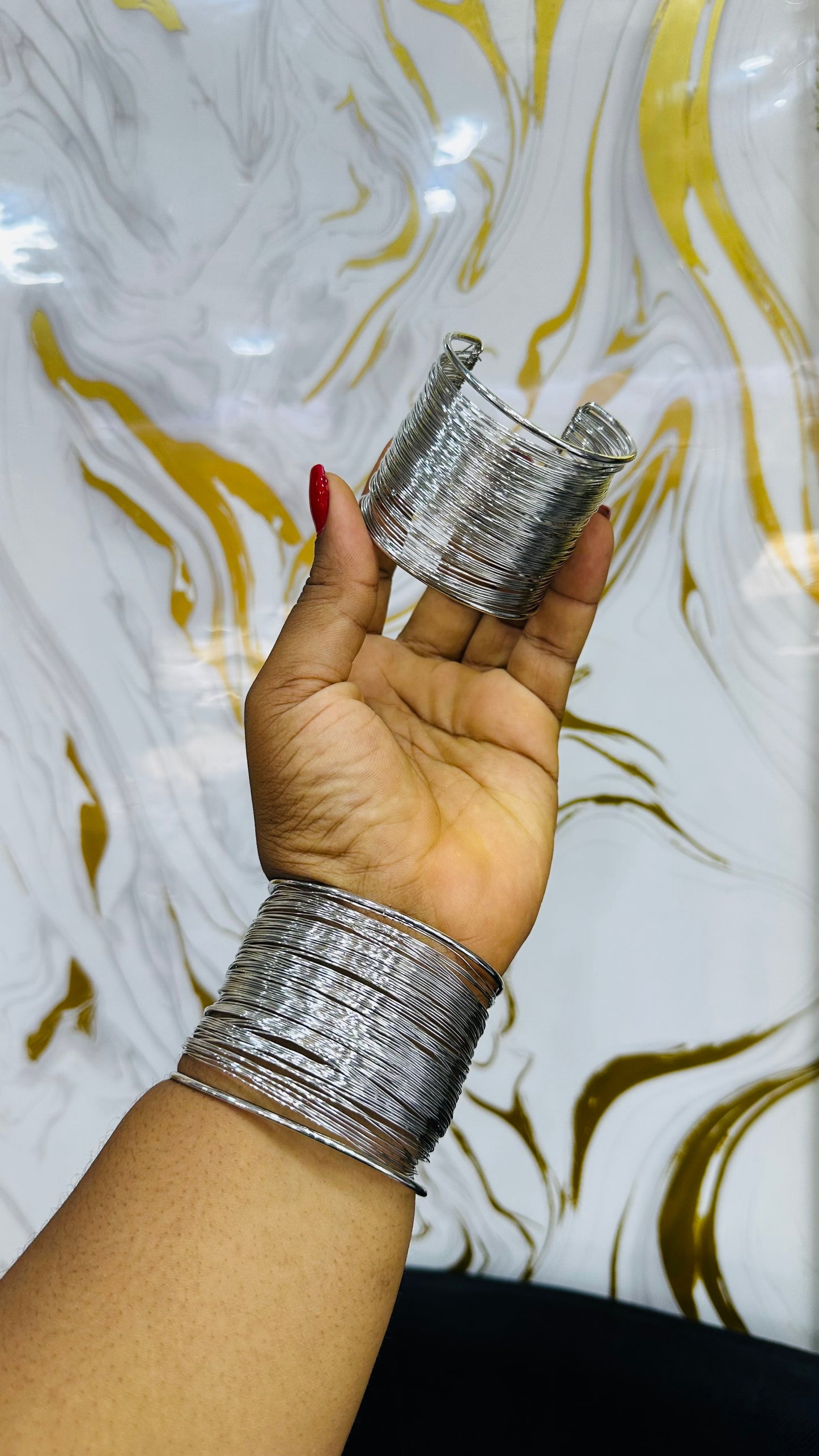 Short net Bangle