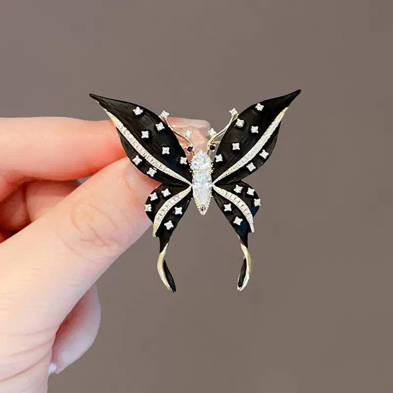 Brooch