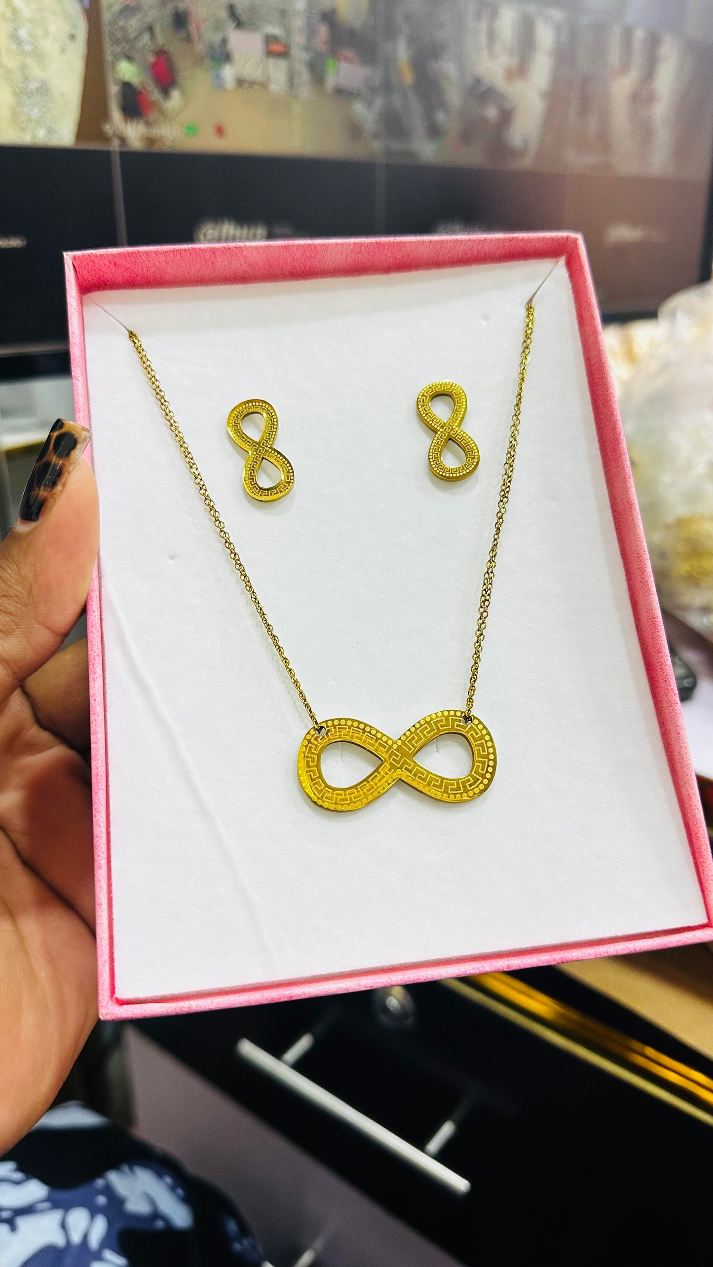 Gold Infinity Set