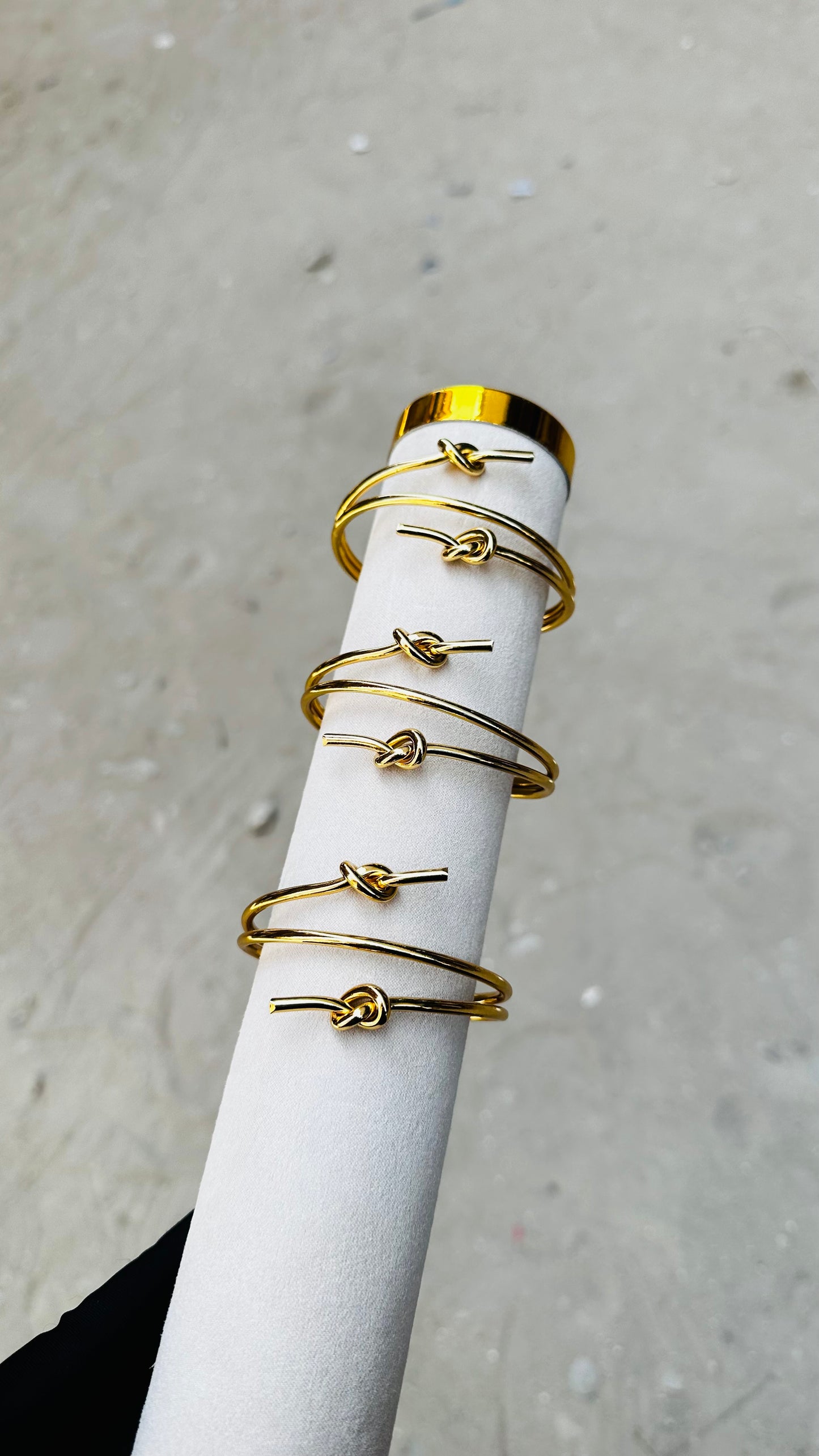 Dahlia feminine bangles
