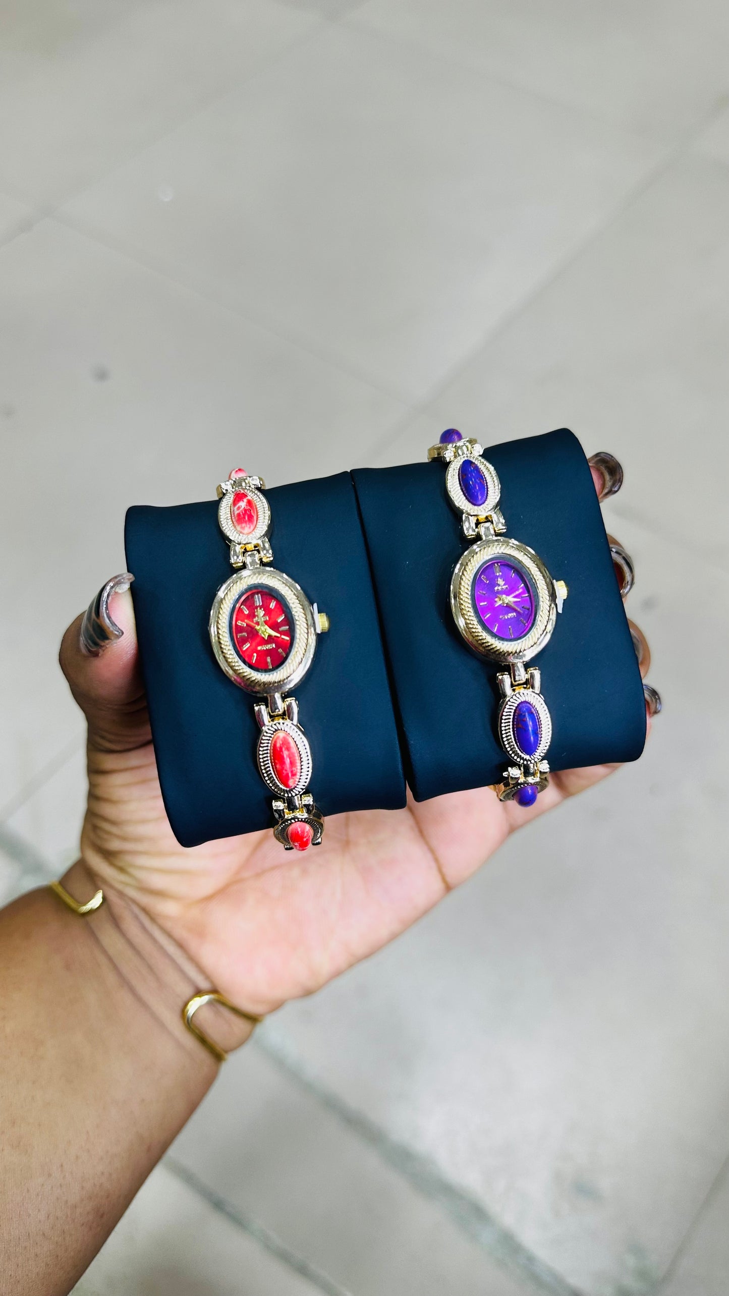LADIES WRISTWATCH