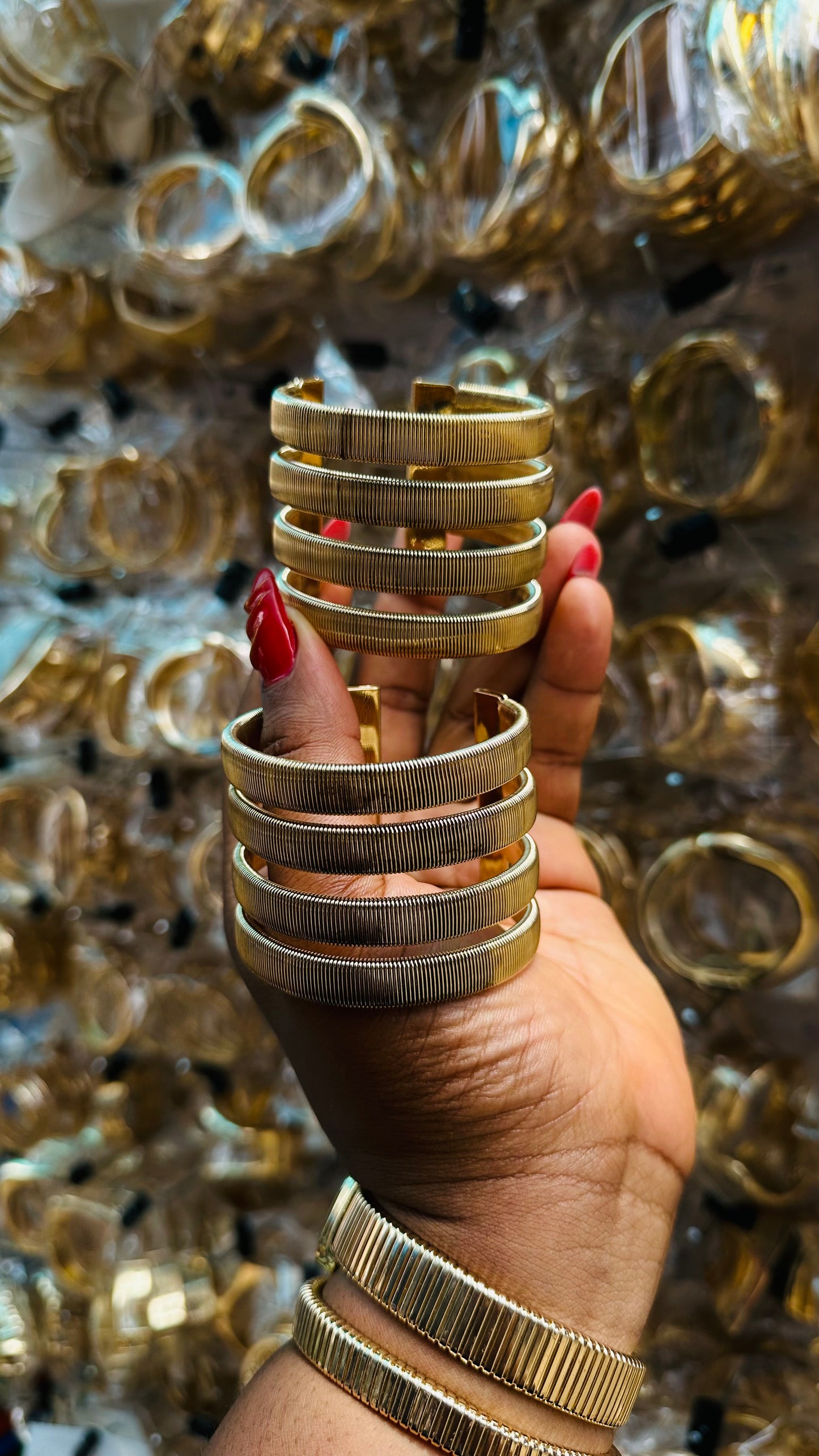 Chunky bangles (gold)