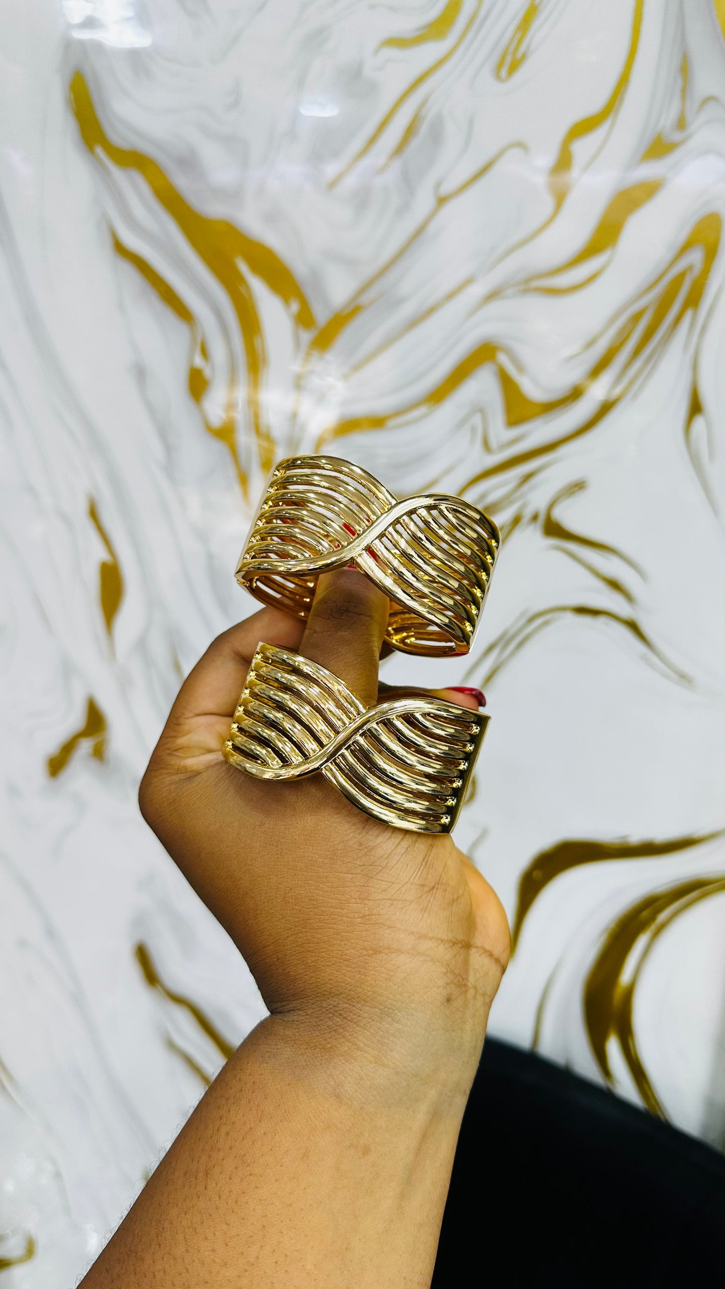 Chunky bangles (gold)