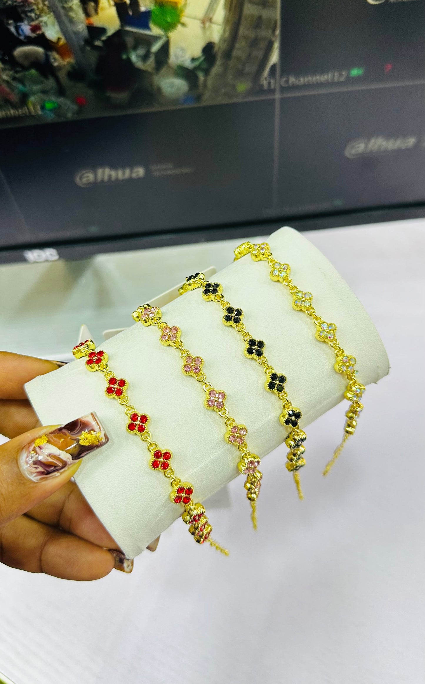 Four leaf Zirconia Bracelets