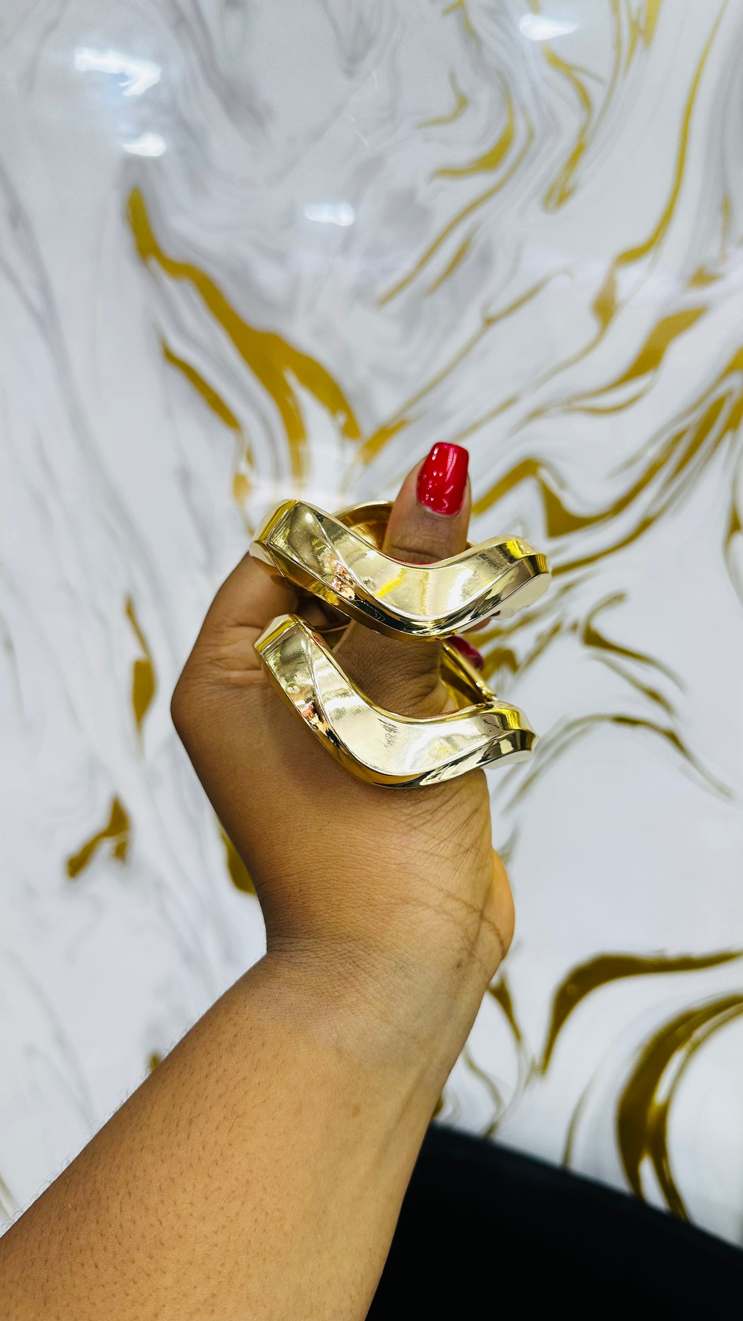 Chunky bangles (gold)