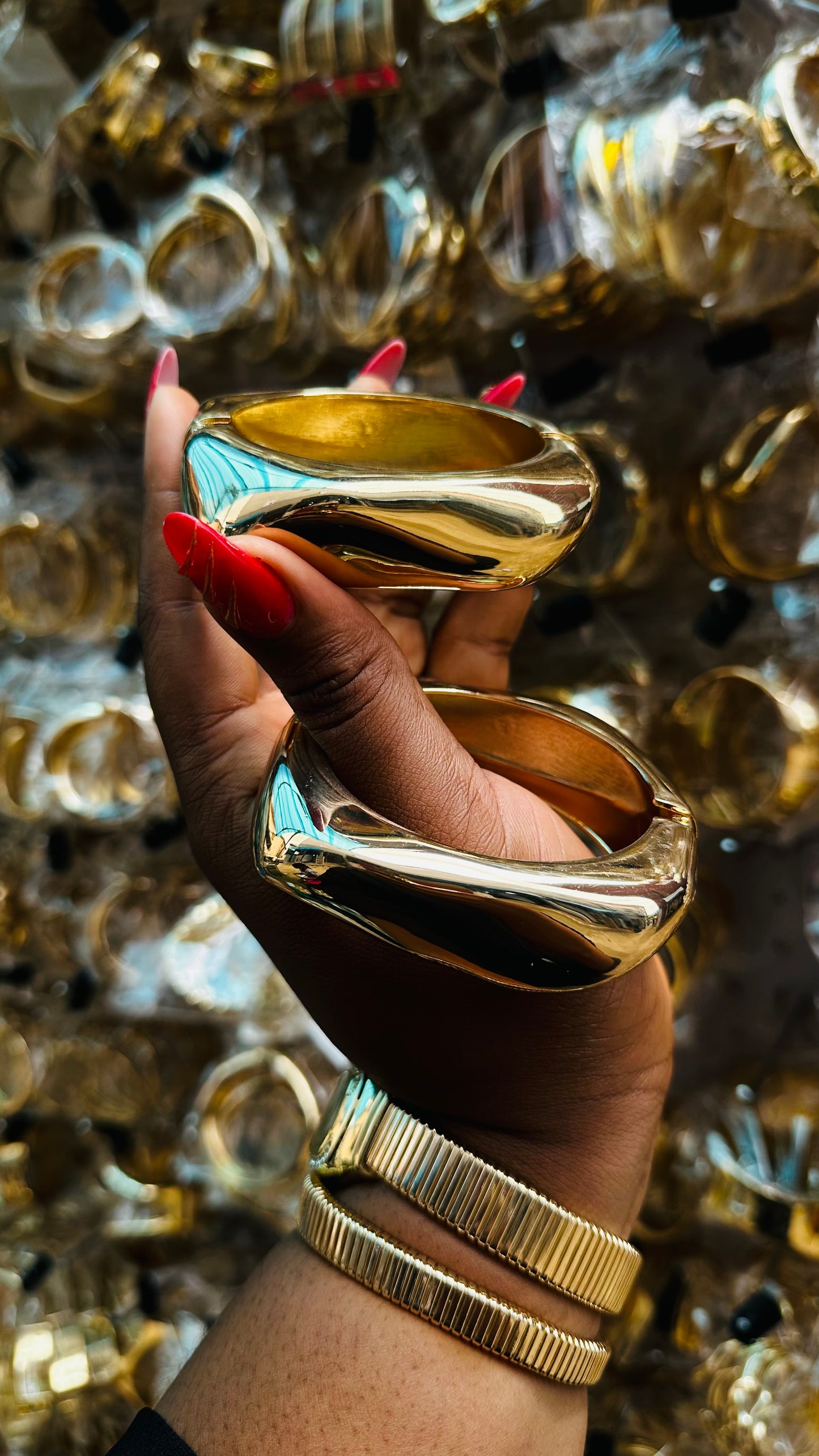 Chunky bangles (gold)