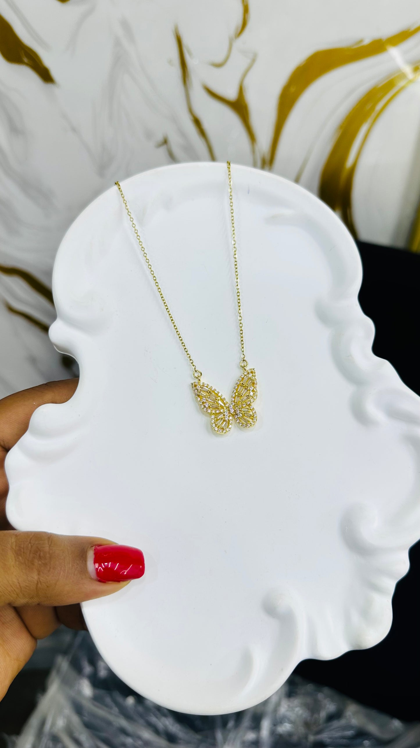 Single Zirconia Necklace