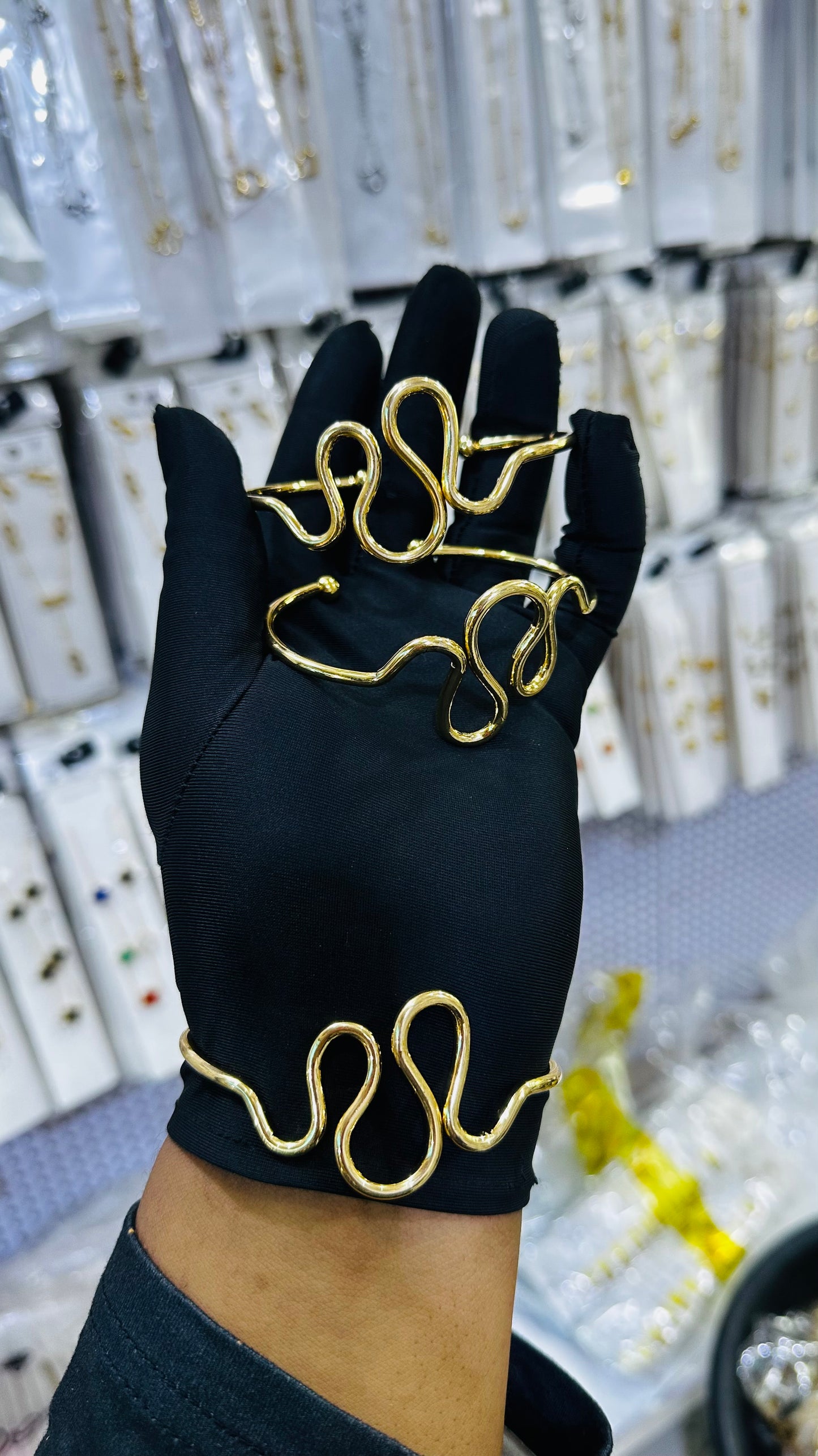 Amiga bangles🔥 (gold plated)