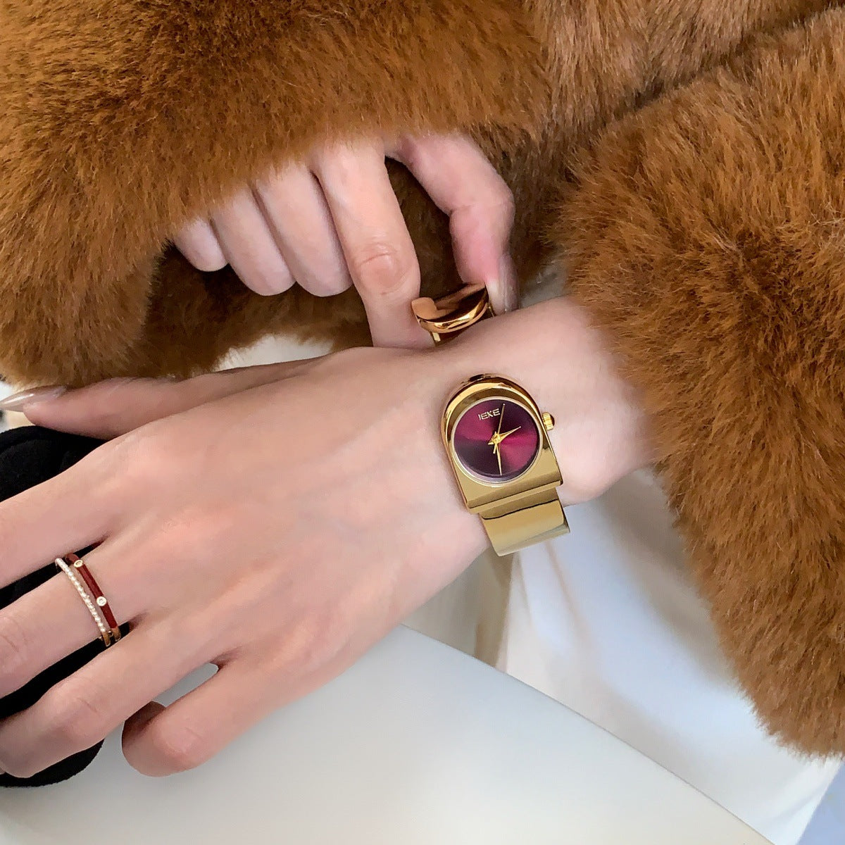 IEKE ladies bangle Wristwatch with branded box & bag