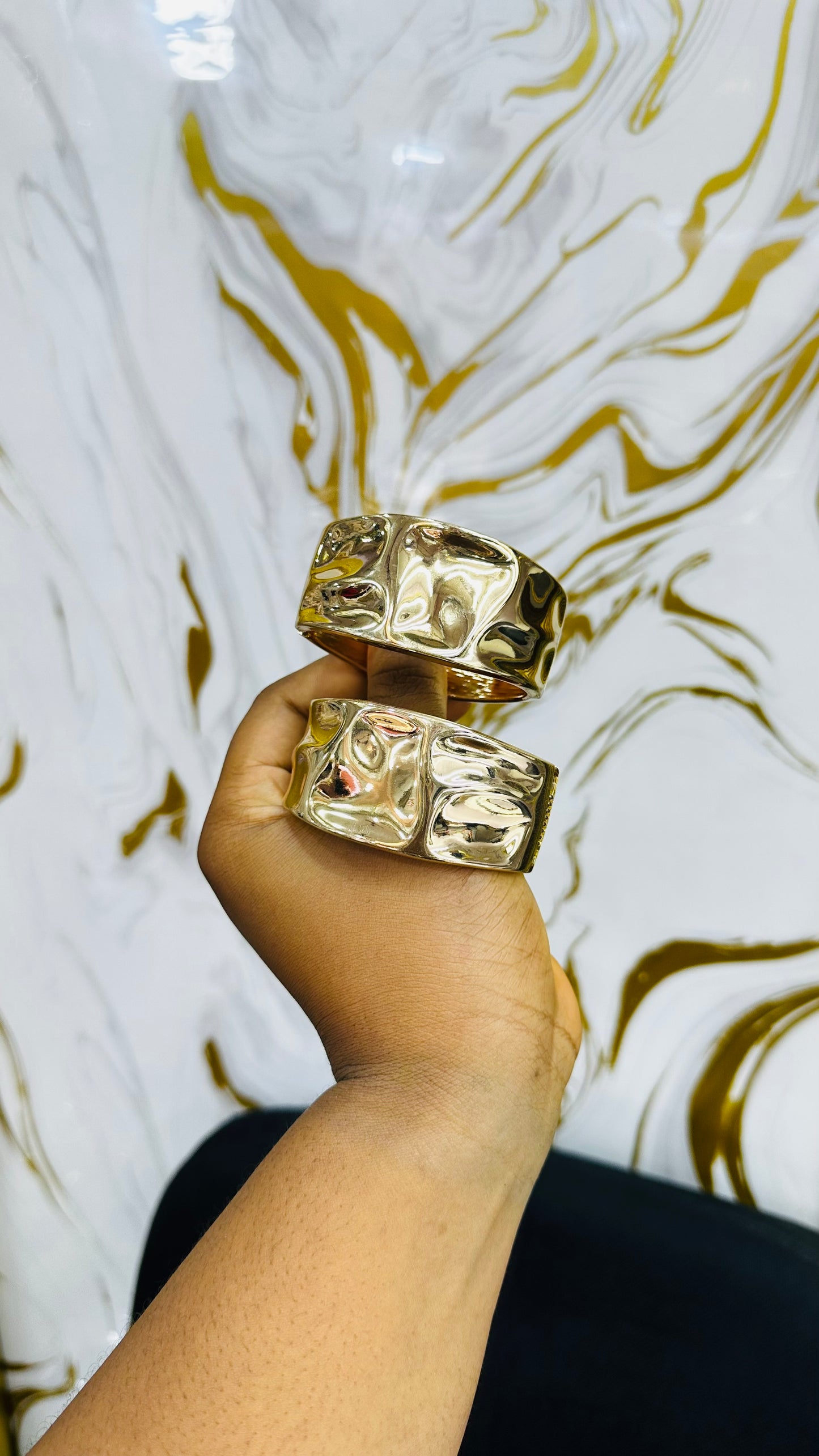 Chunky bangles (gold)