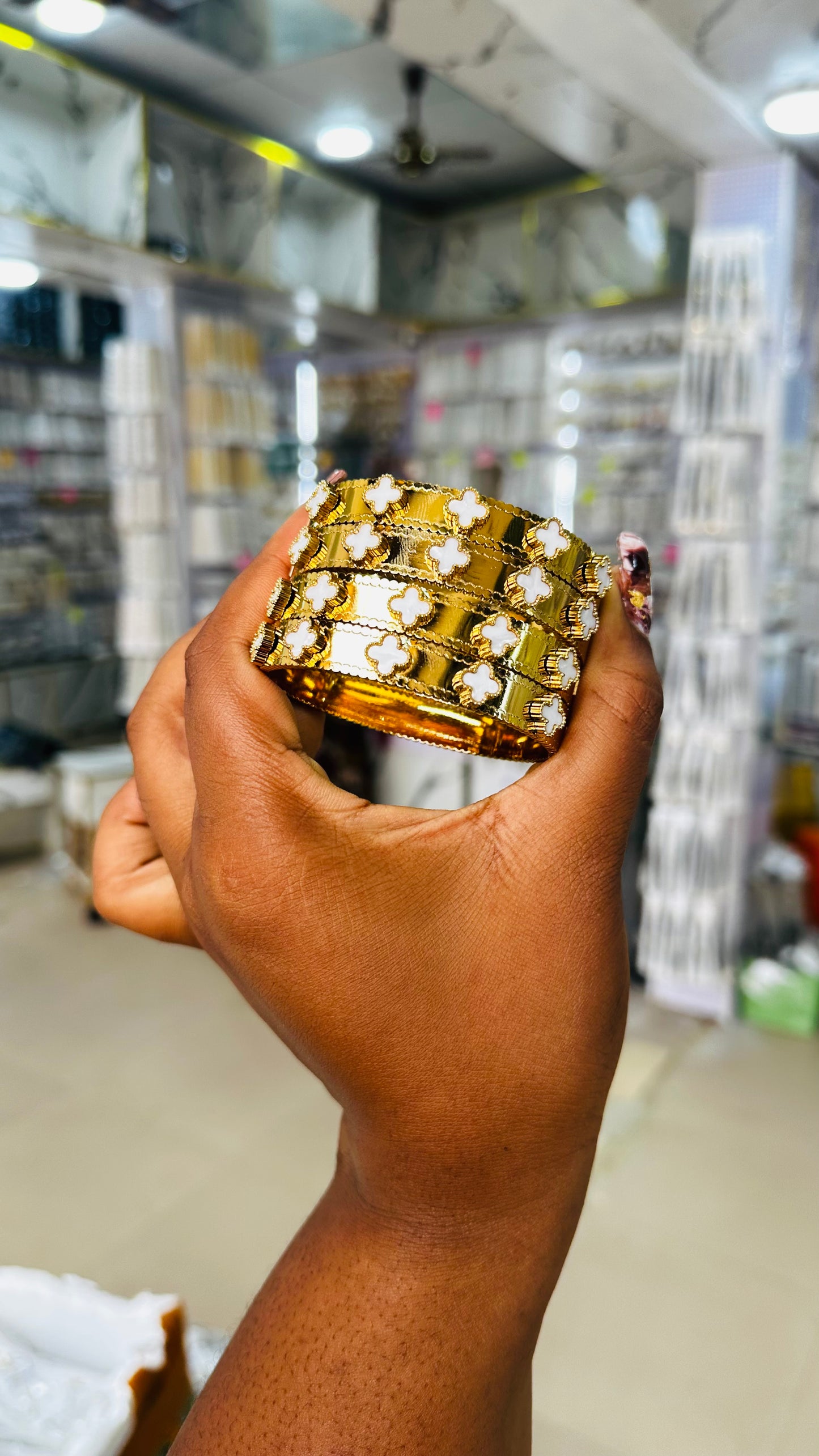 VCA clover bangles