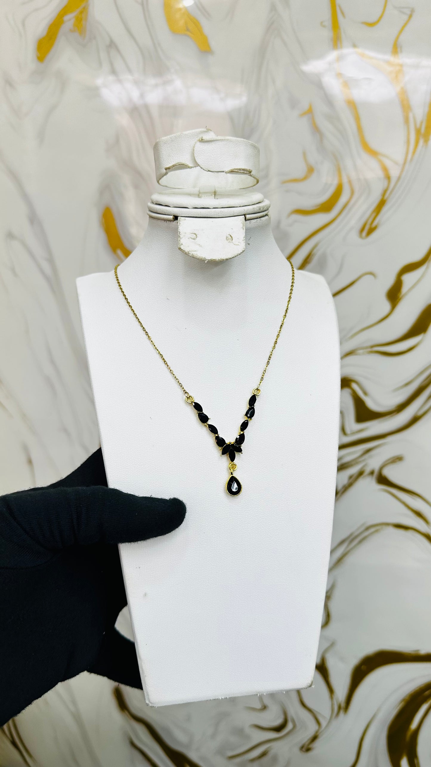Y zirconia Necklace