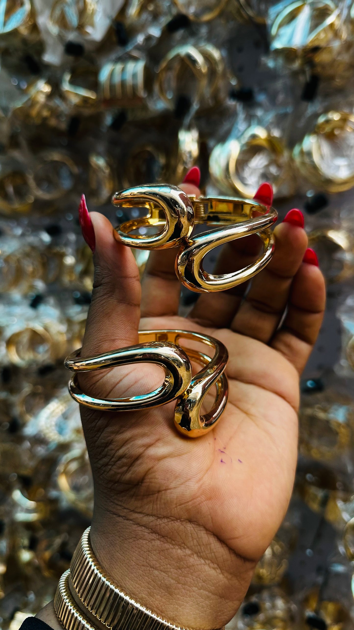 Chunky bangles (gold)