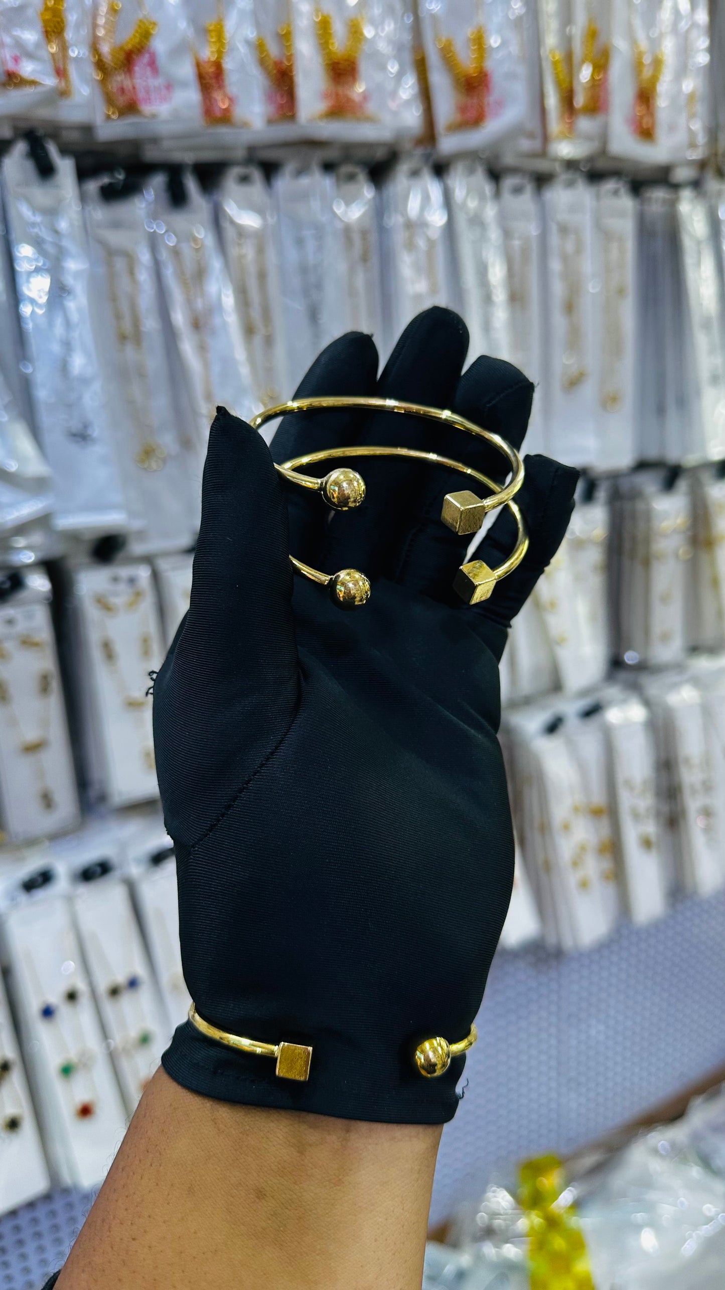 Amiga bangles🔥 (gold plated)