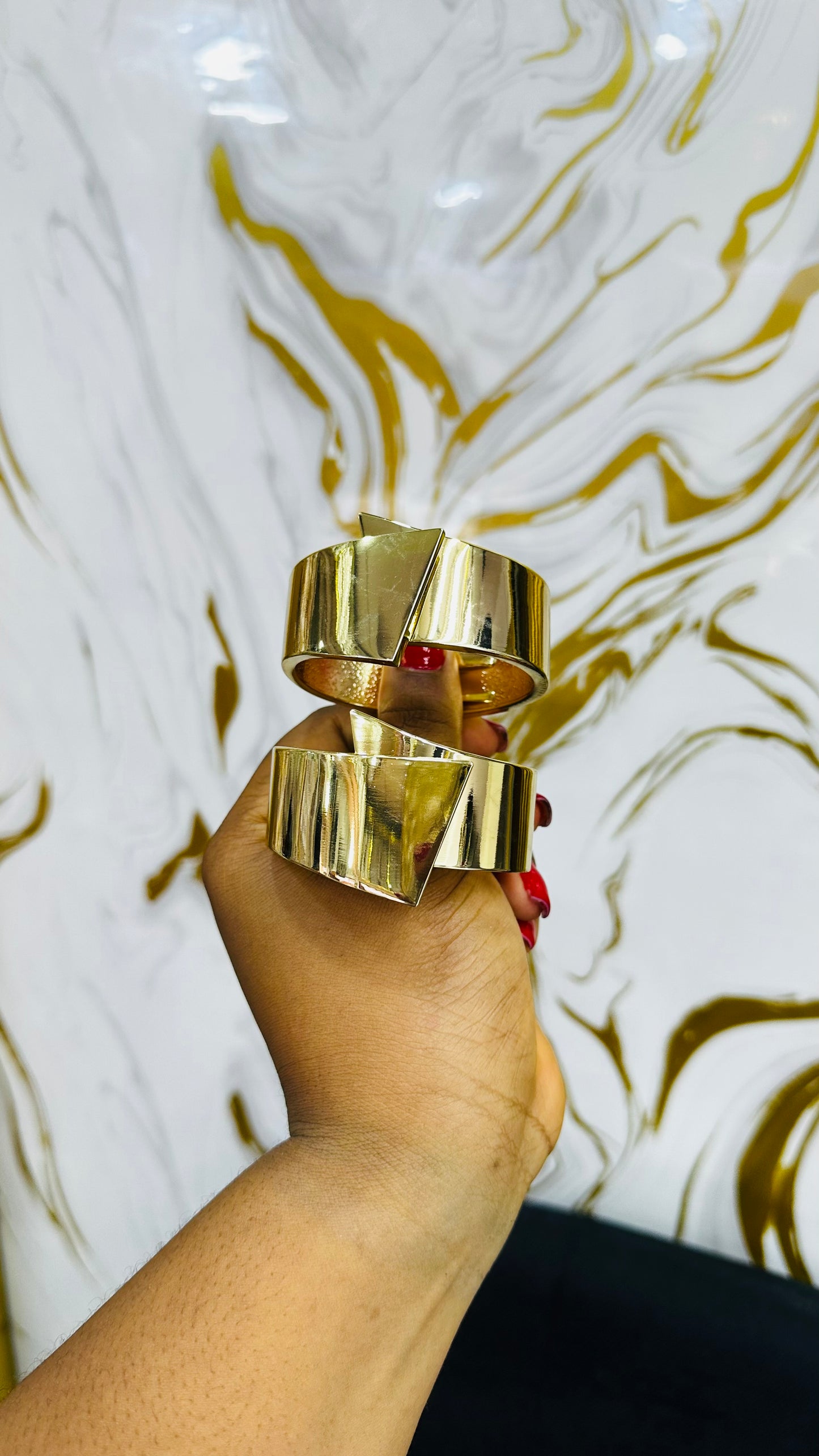 Chunky bangles (gold)