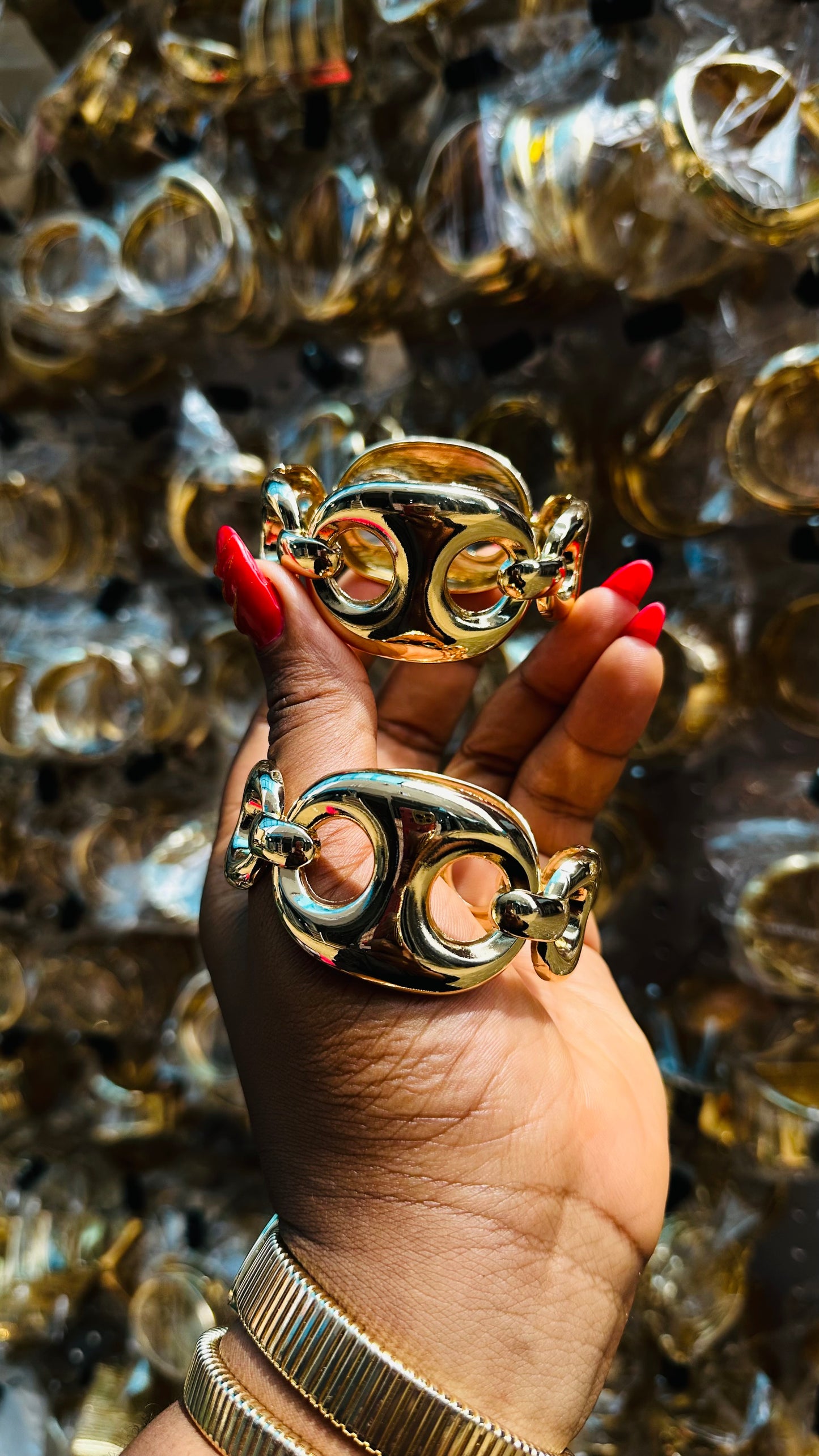 Chunky bangles (gold)