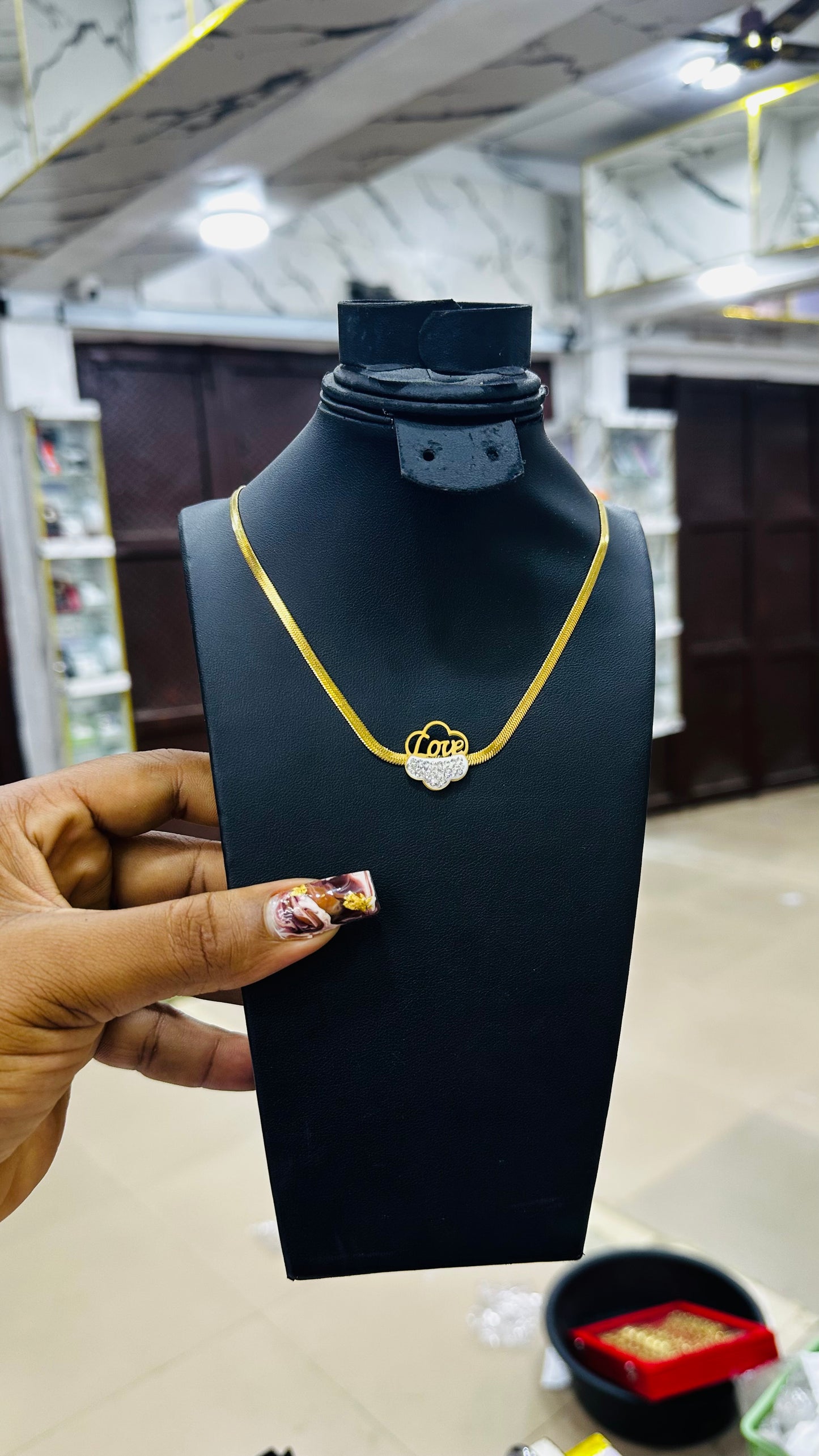 Stainless steel choker