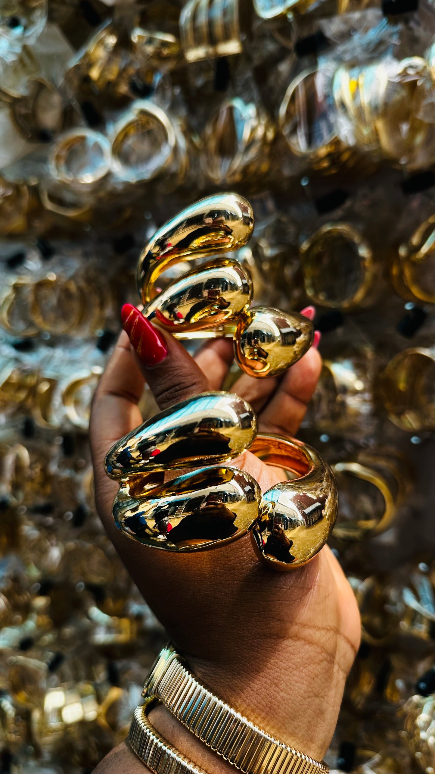 Chunky bangles (gold)