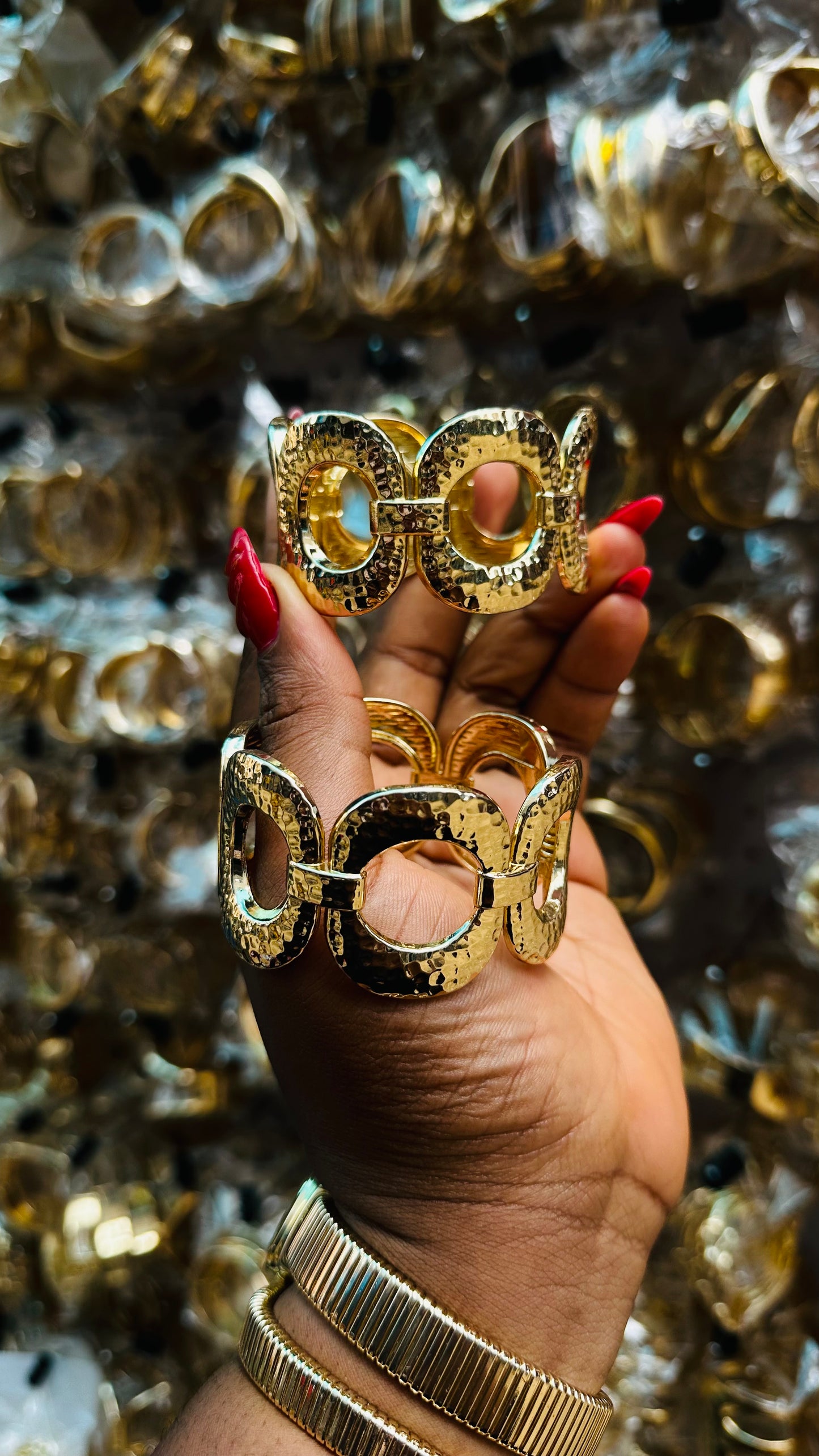 Chunky bangles (gold)